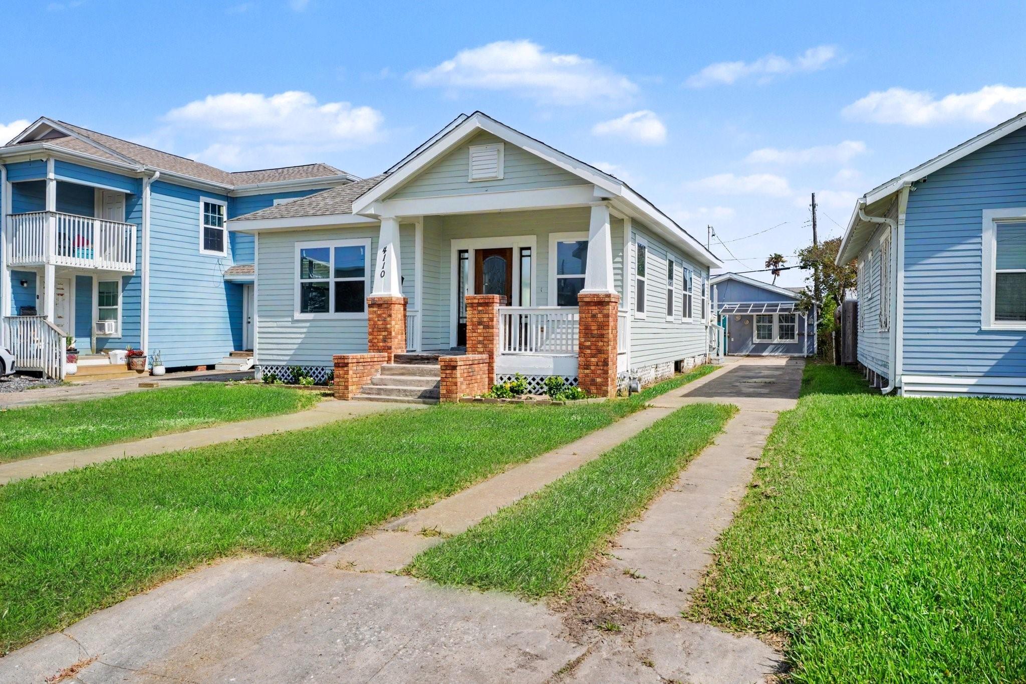 4110 Avenue T #1/2, Galveston, TX 77550 photo
