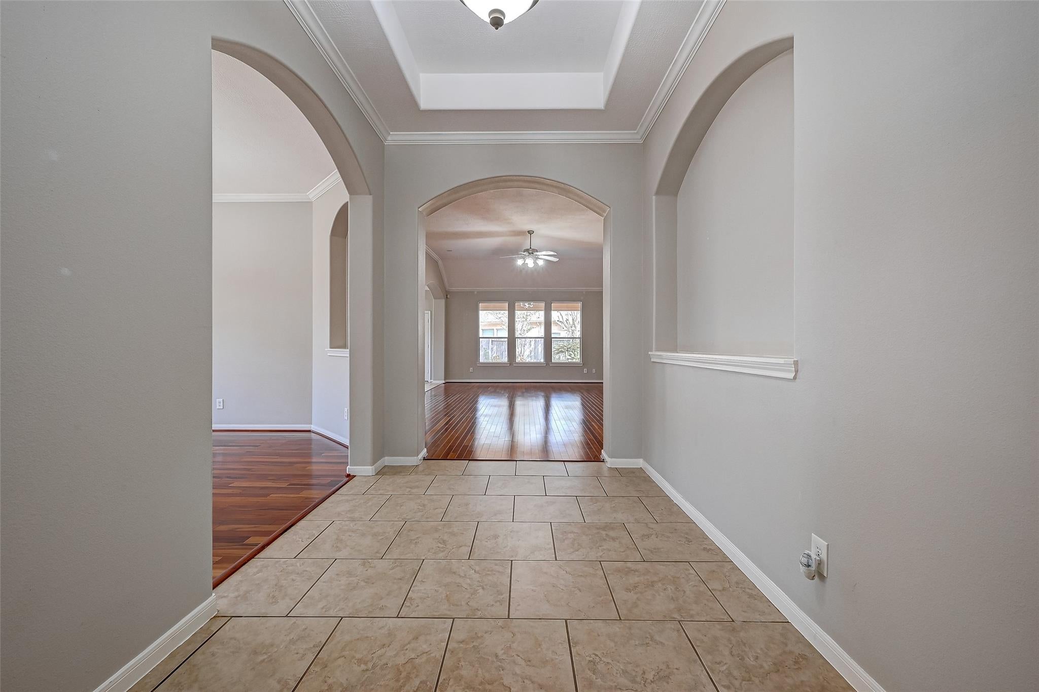 13922 Normandy Ct, Sugar Land, TX 77498 photo