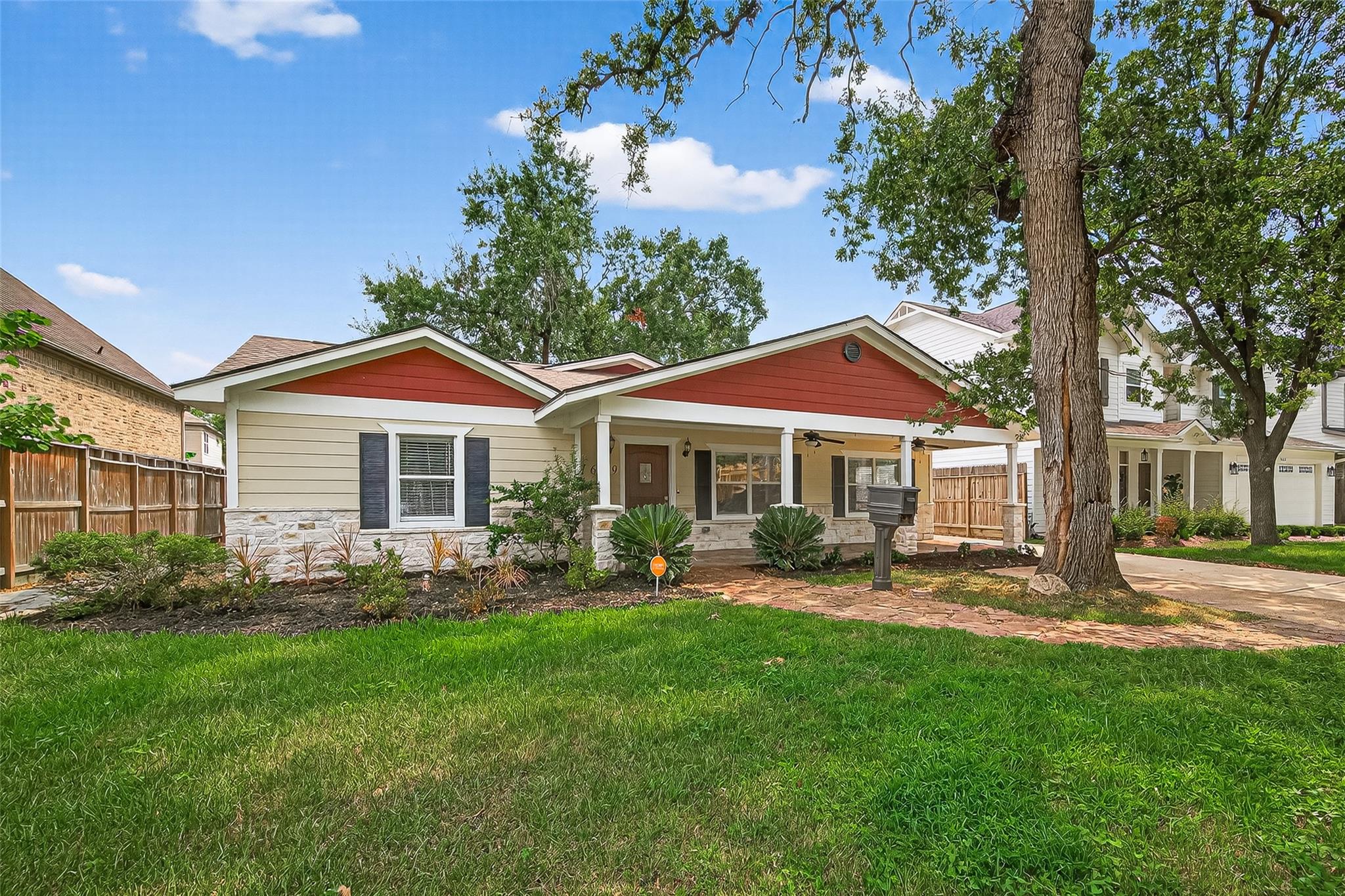 1609 Cheshire Ln, Houston, TX 77018 photo