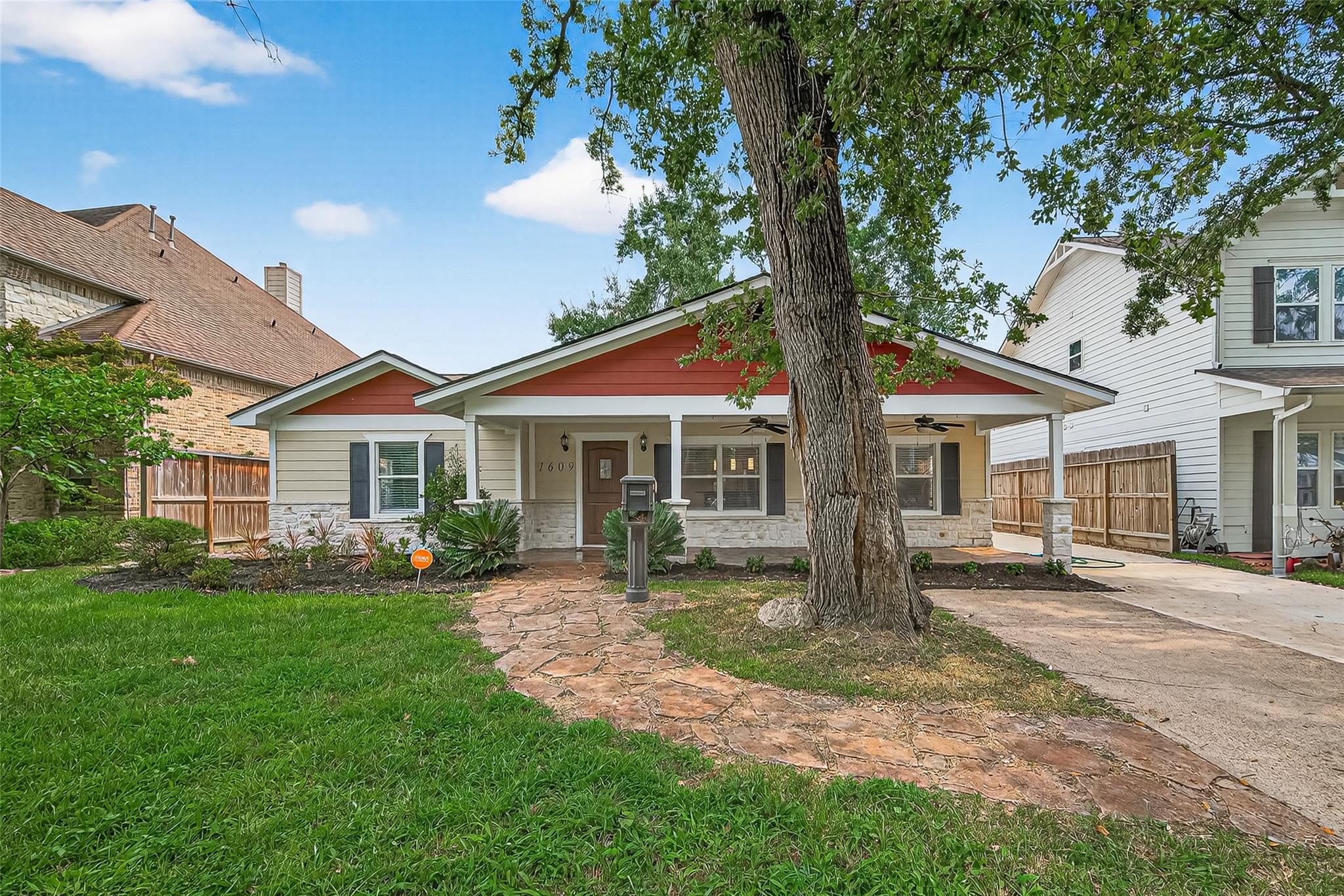 1609 Cheshire Ln, Houston, TX 77018