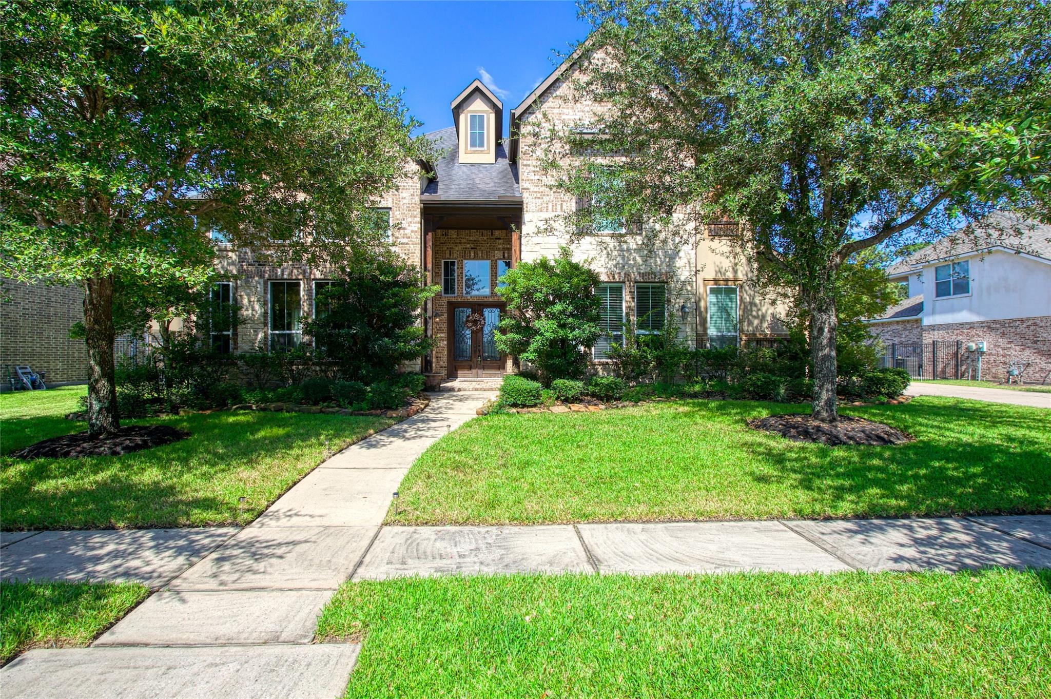 13926 Windwood Falls Ln, Humble, TX 77396 photo