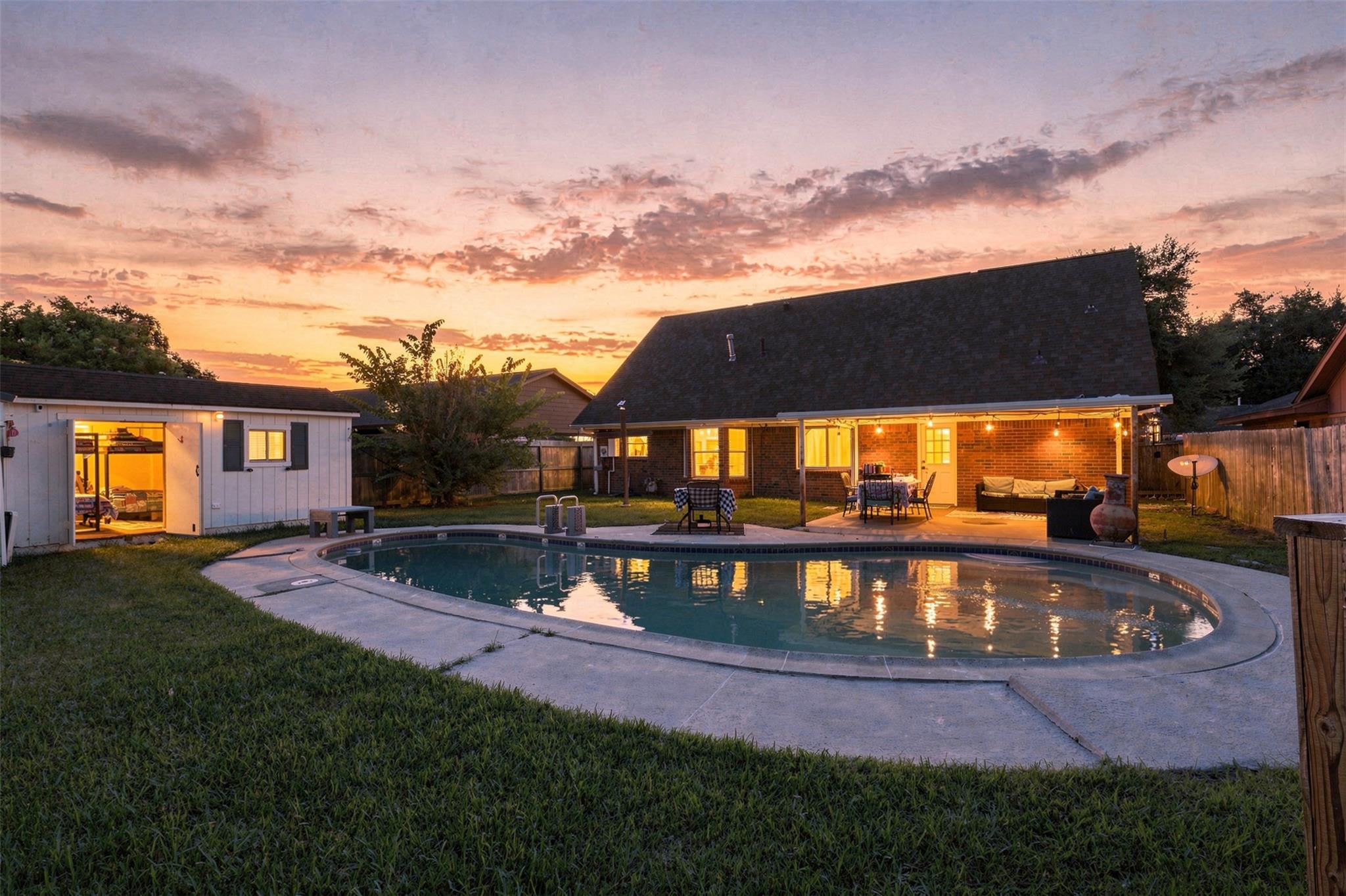 4124 Gallant Fox Dr, Pasadena, TX 77503