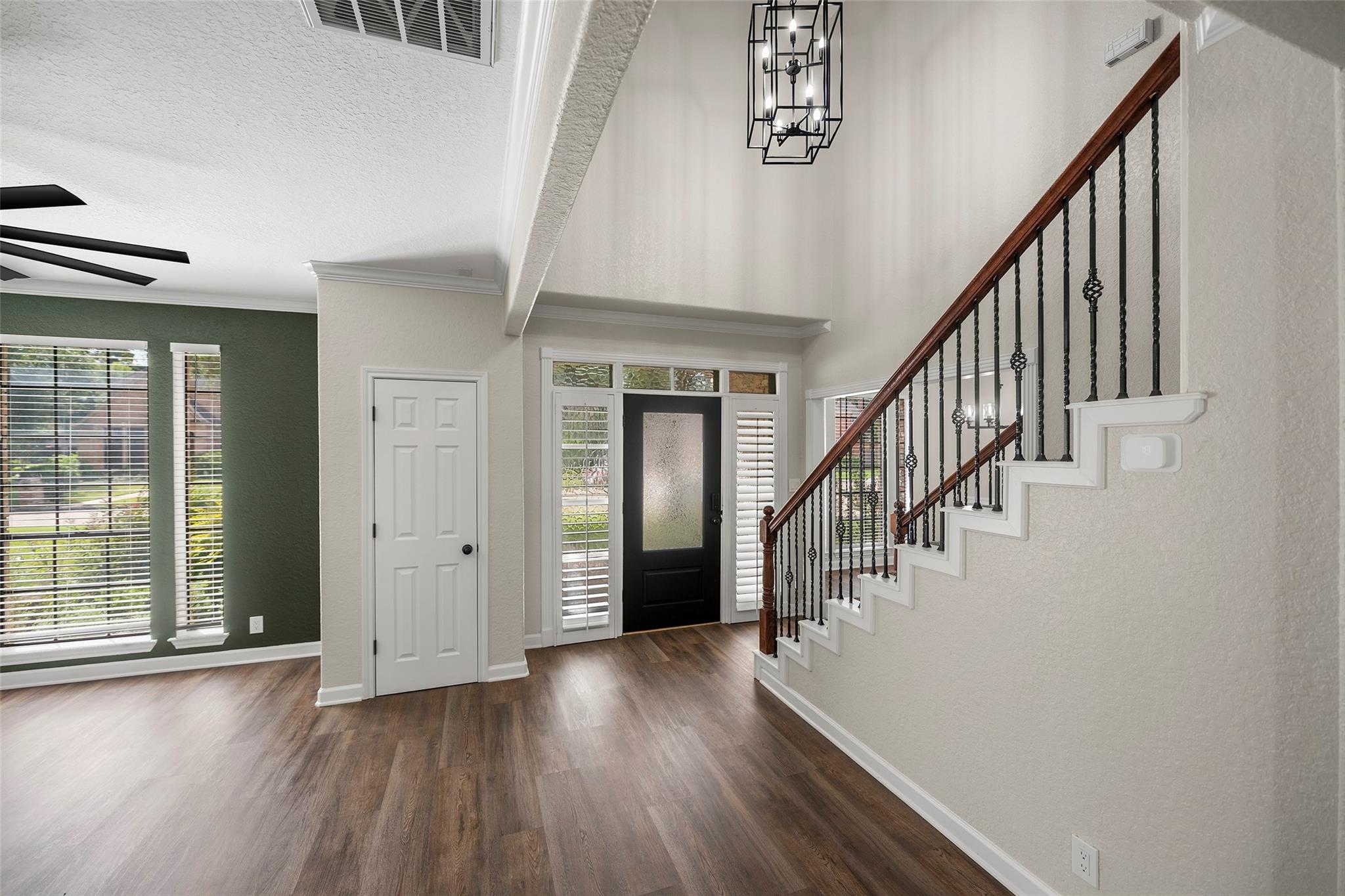 6786 Kestrel Ct, Houston, TX 77069 photo
