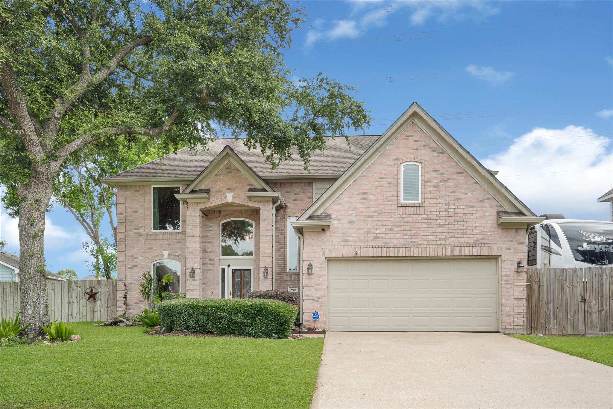 2205 Van Trease Dr, Deer Park, TX 77536