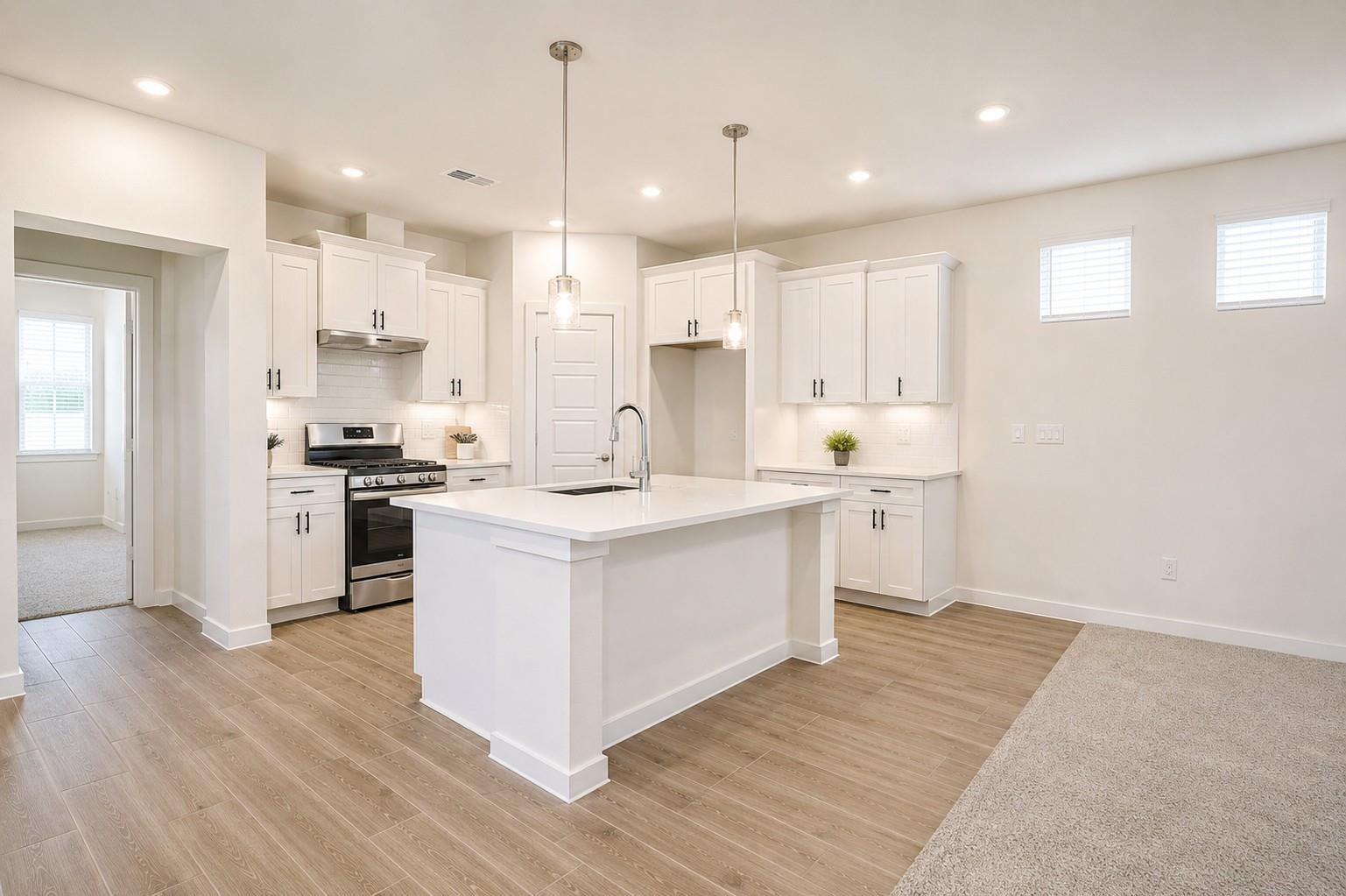 6639 Escondido Dr, Rosharon, TX 77583 photo