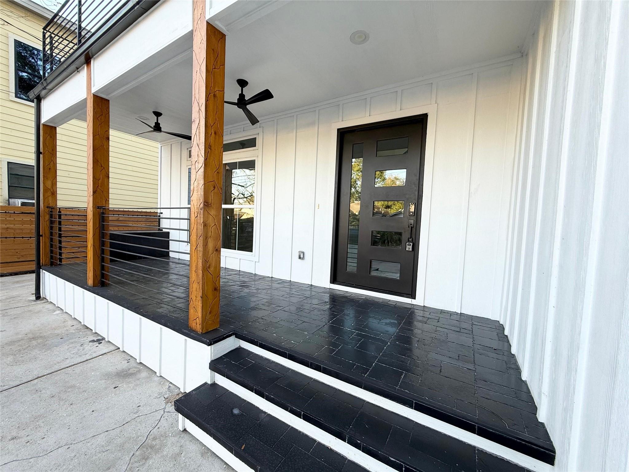 1617 Common St, Houston, TX 77009 photo