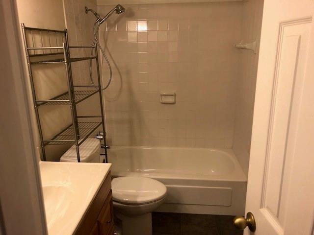 2101 Fountain View Dr #77 B, Houston, TX 77057 photo