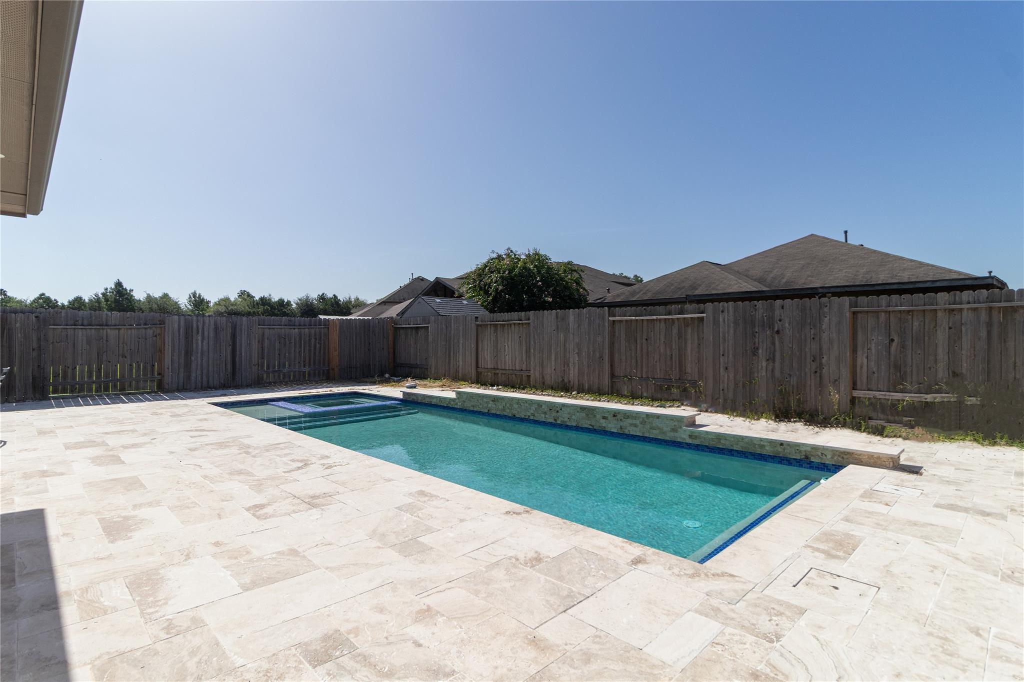 13030 Larriston Ln, Houston, TX 77044 photo