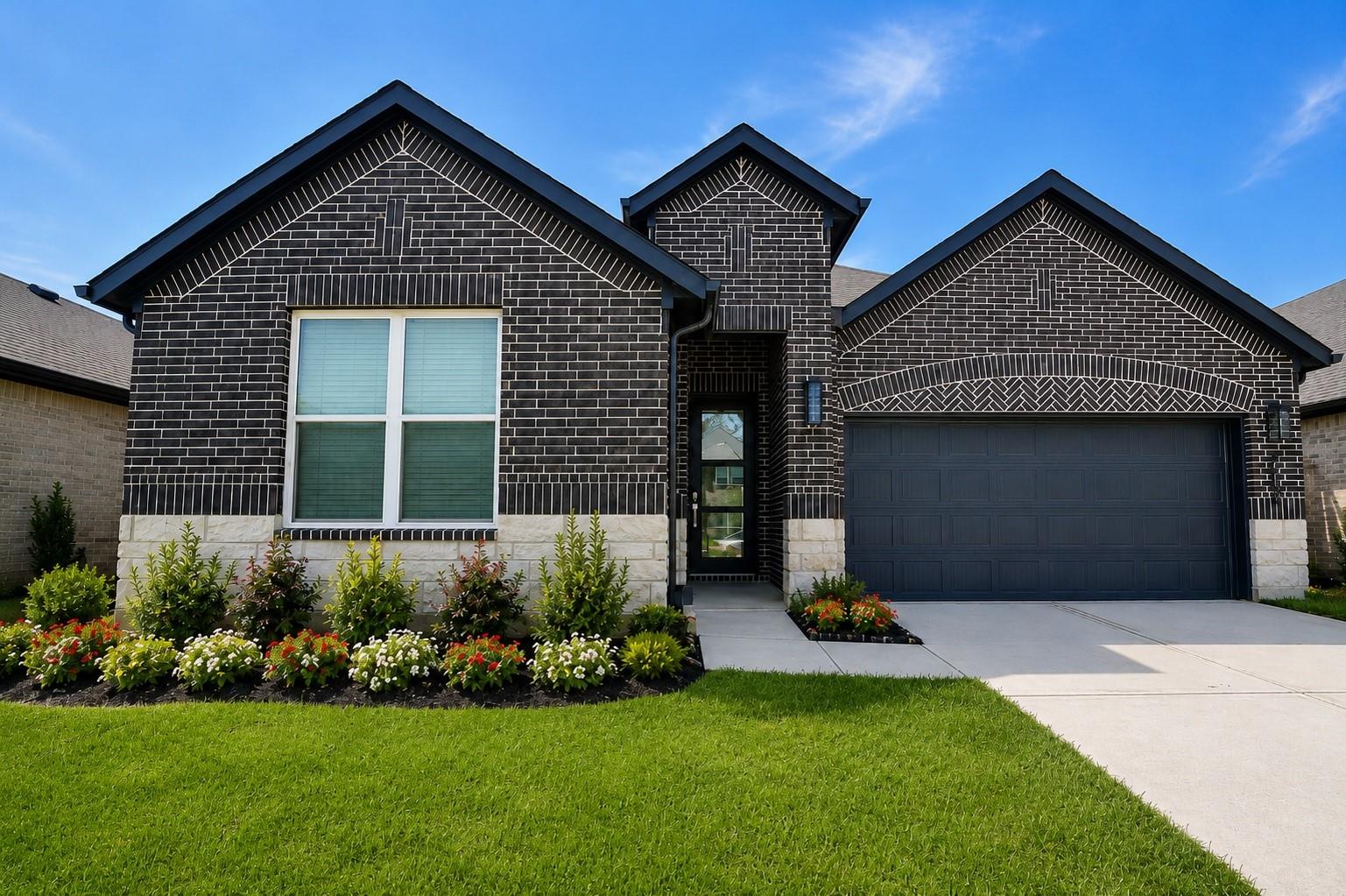 215 Springfield Terrace Ct, Conroe, TX 77304