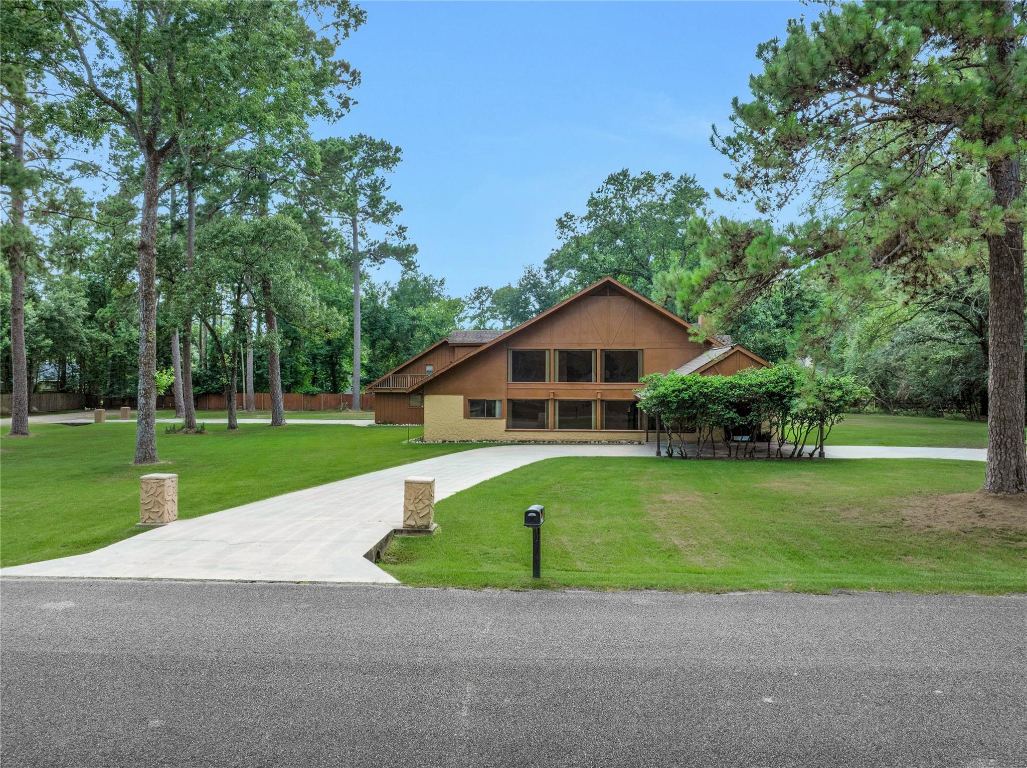 15418 Willis Way, Conroe, TX 77384 photo