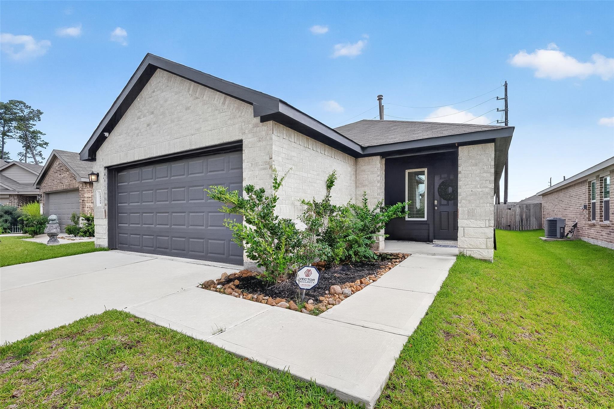 24318 Pebble Crescent Ln, Spring, TX 77373
