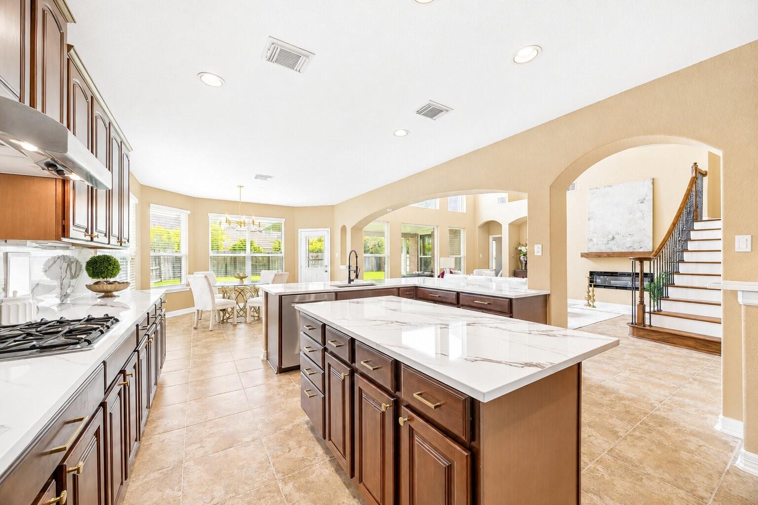 4303 Pensacola Oaks Ln, Sugar Land, TX 77479 photo