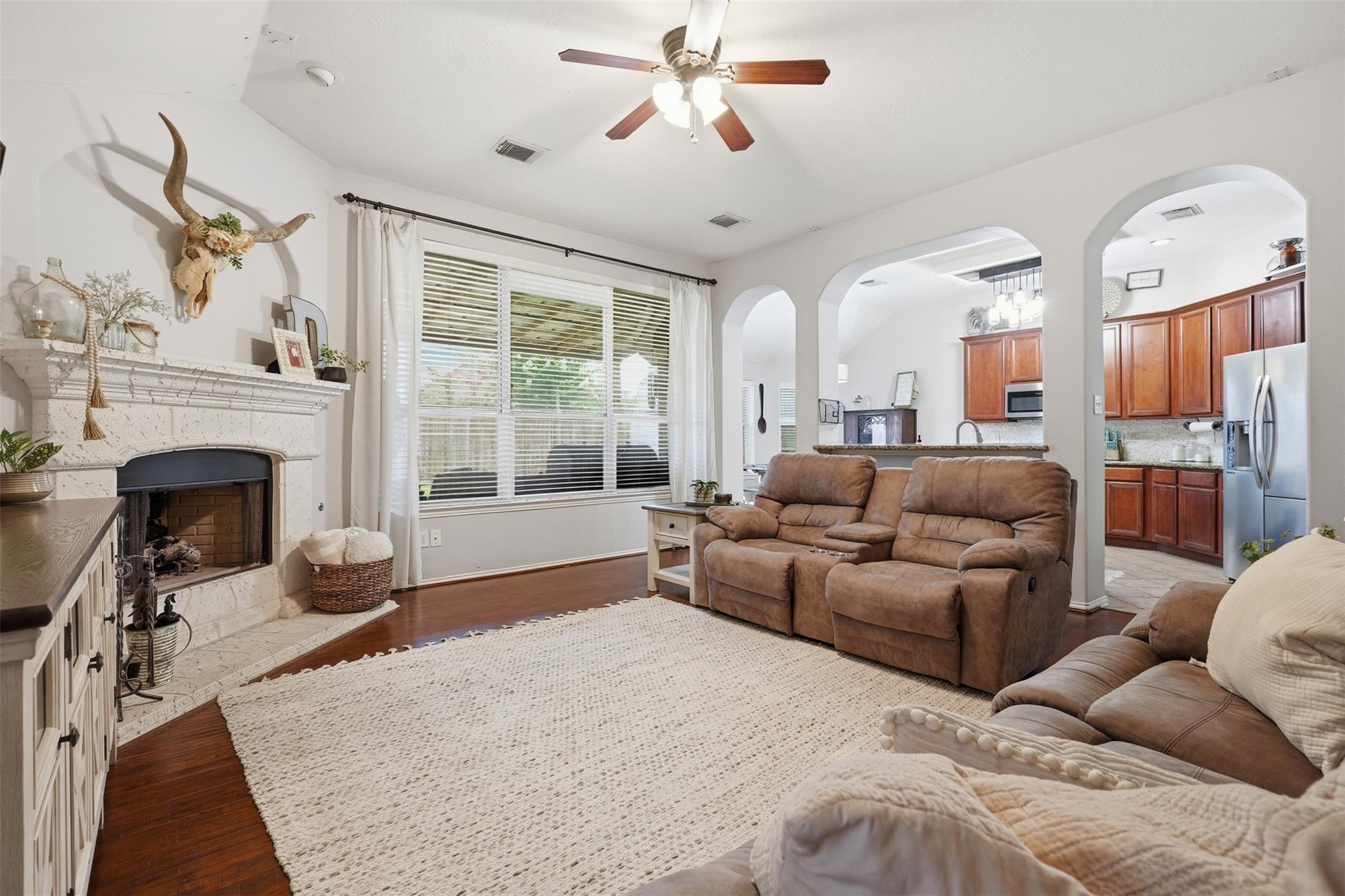 2121 Sugar Hill Dr, Deer Park, TX 77536 photo