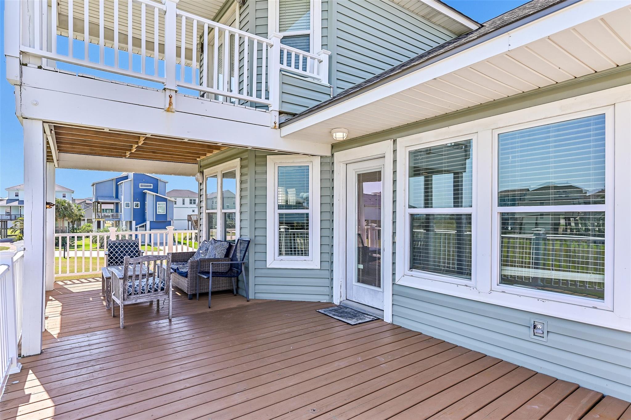 4107 Defender Ln, Galveston, TX 77554 photo