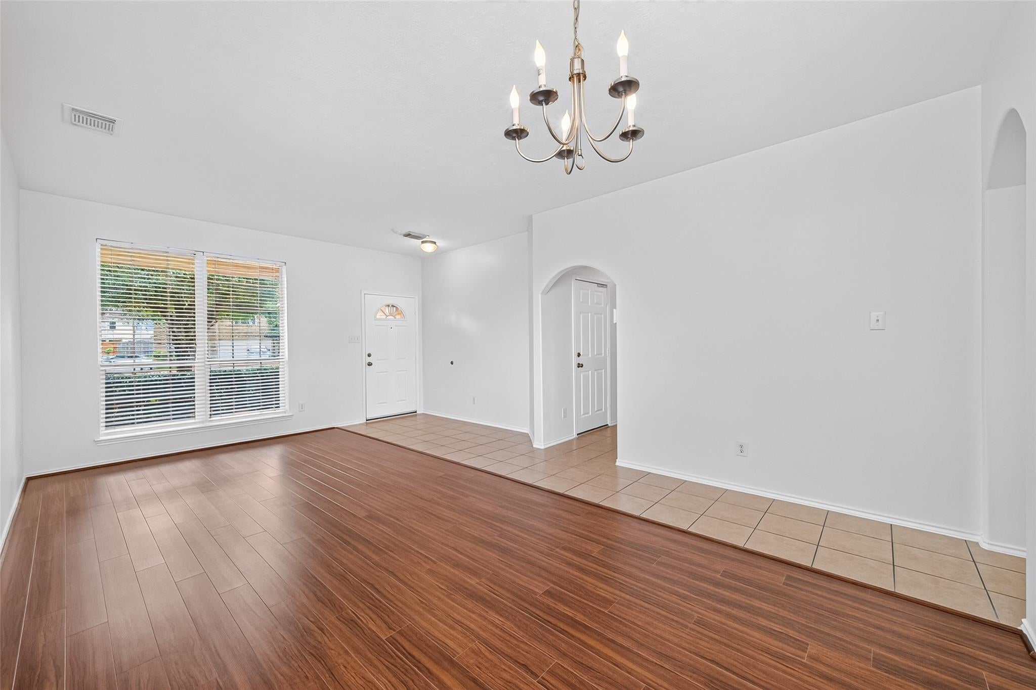 9238 Carlin Bend Ln, Houston, TX 77095 photo