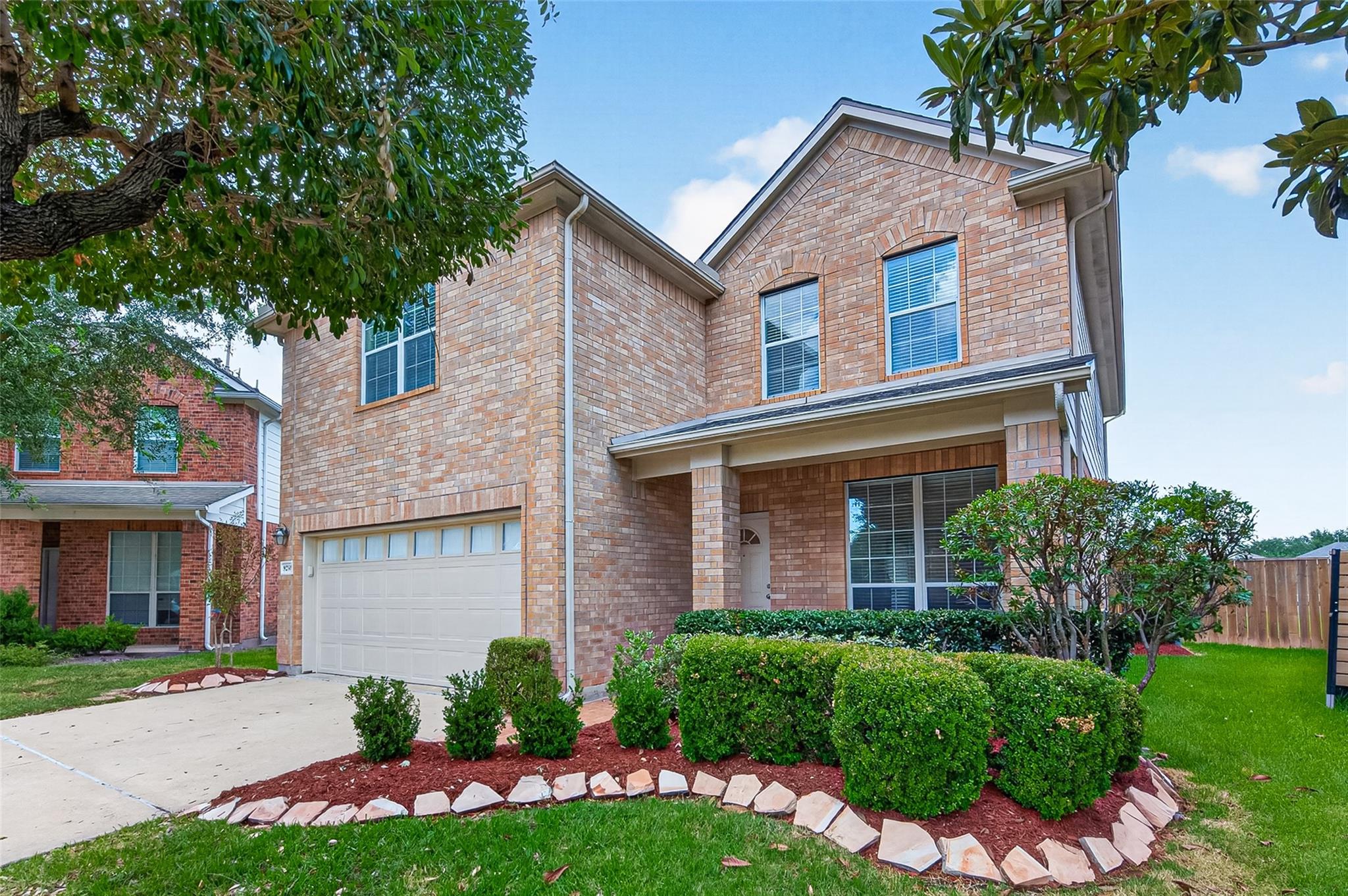 9238 Carlin Bend Ln, Houston, TX 77095