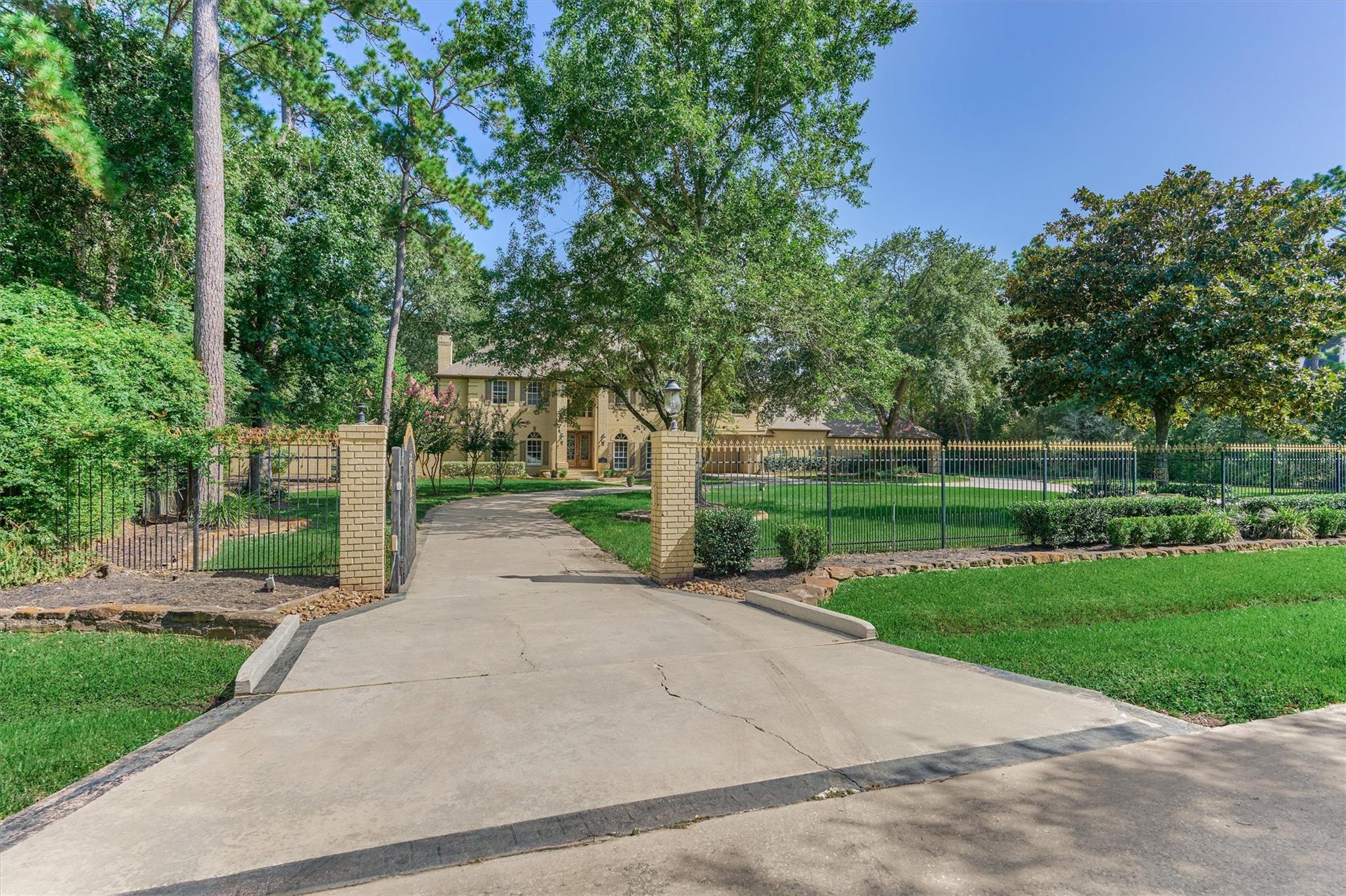 3 Lacewing Pl, The Woodlands, TX 77380 photo