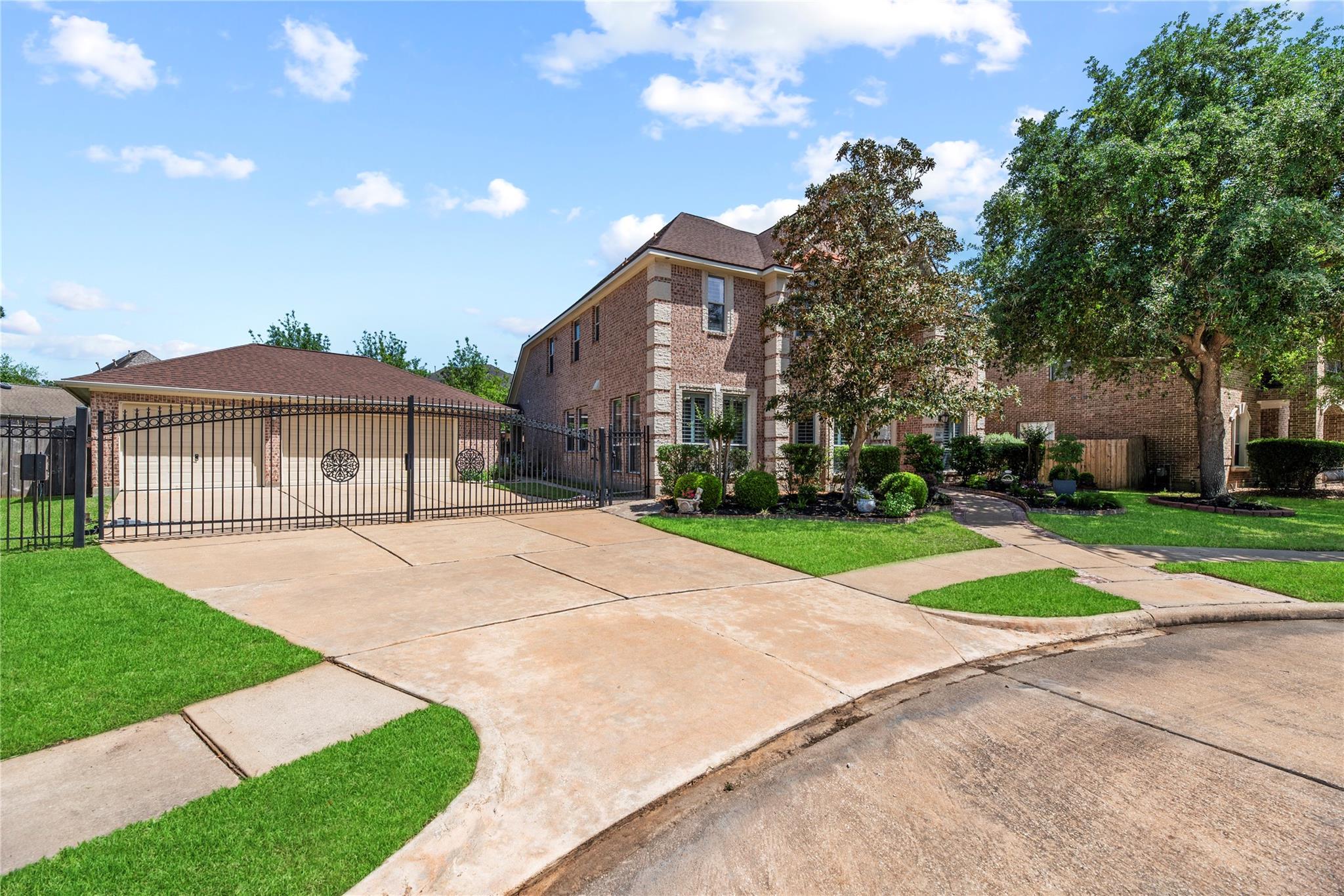 8106 Hollowhaven Ct, Houston, TX 77095 photo