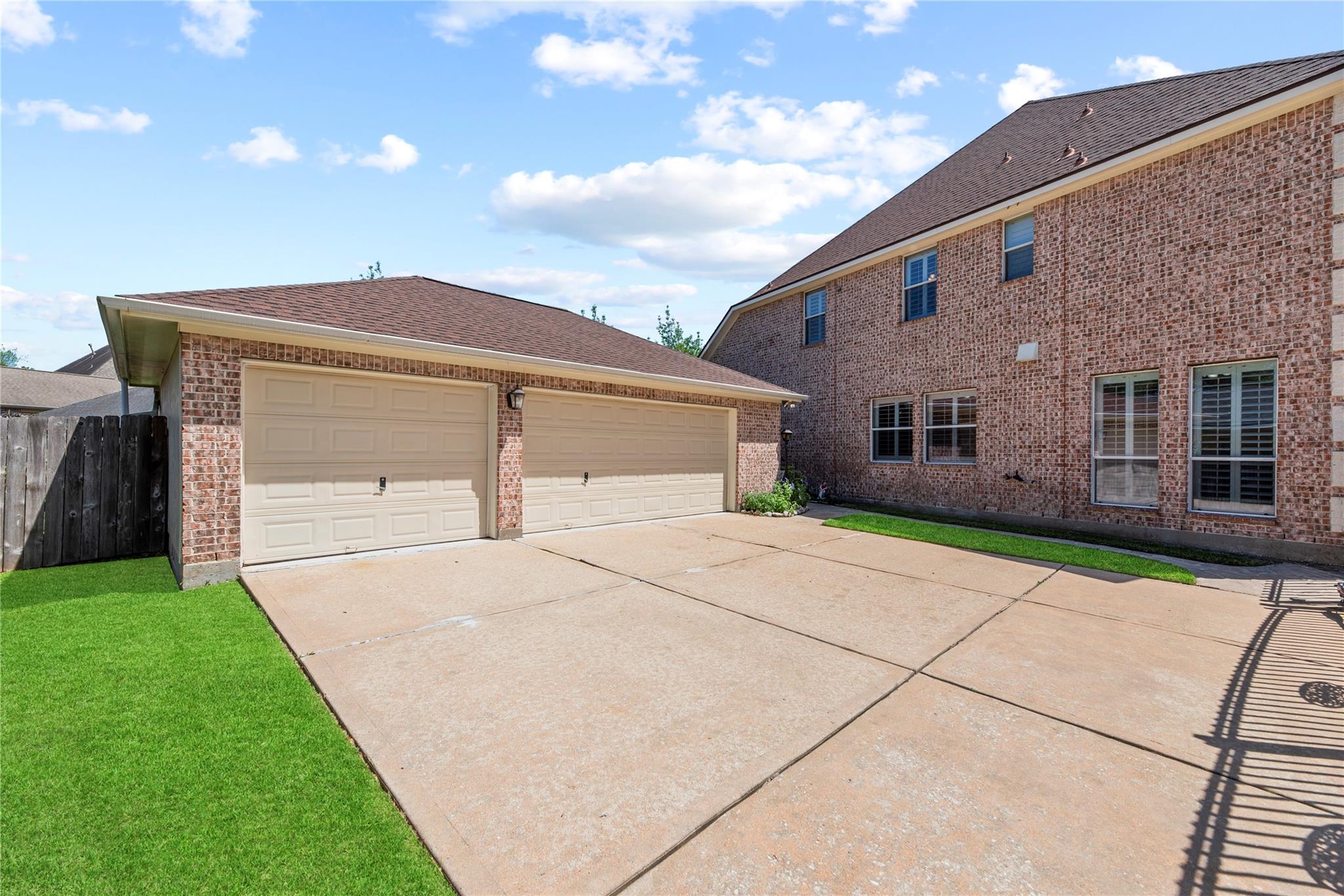 8106 Hollowhaven Ct, Houston, TX 77095 photo