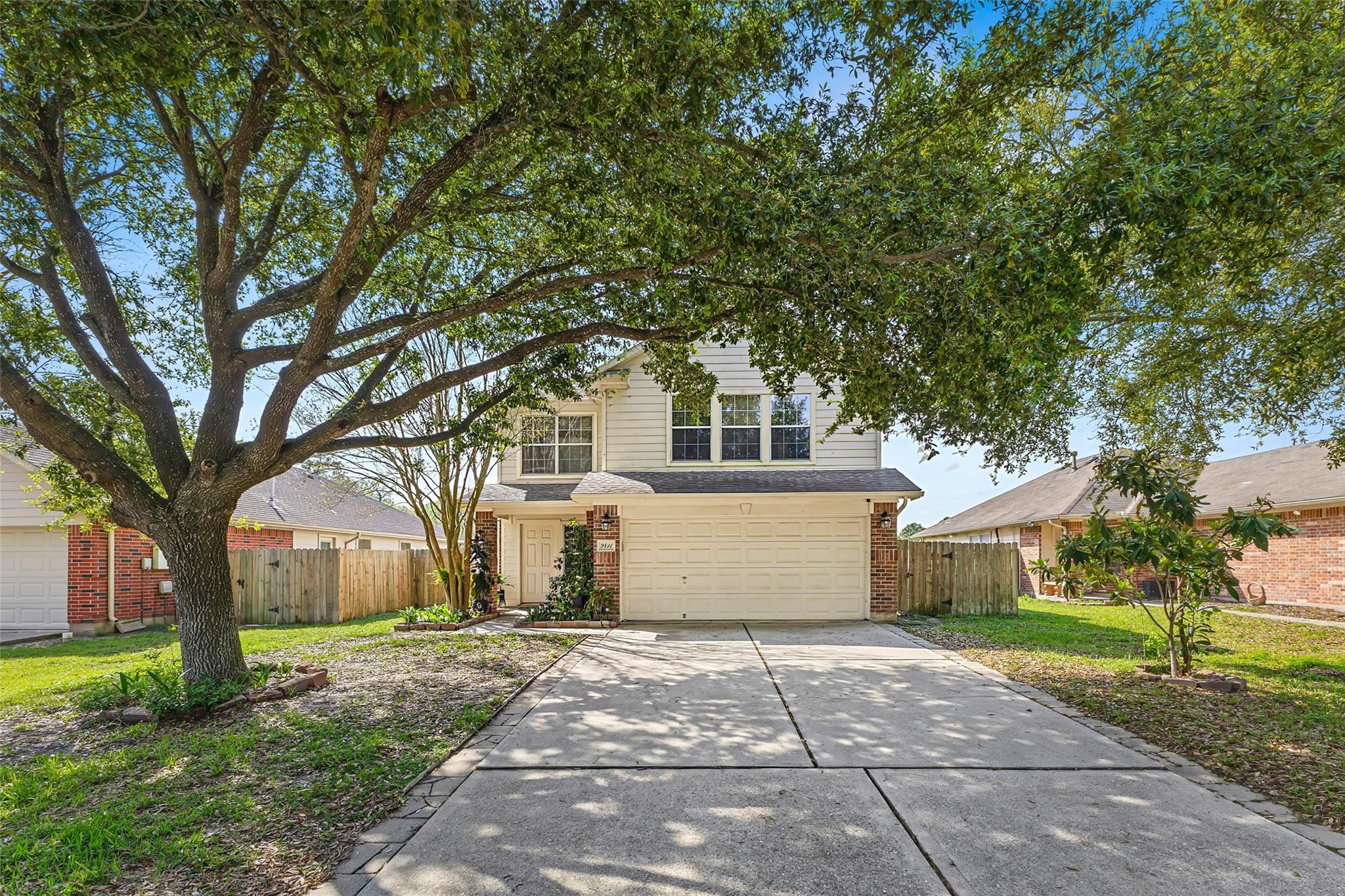 9411 Abbotshall Ln, Houston, TX 77044 photo