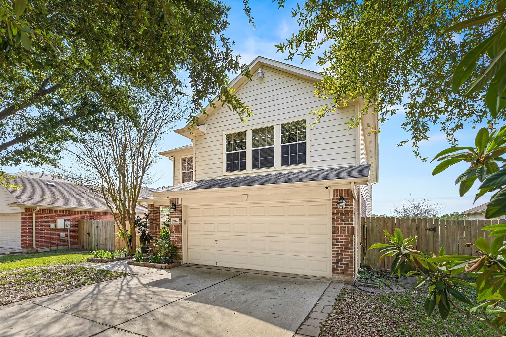9411 Abbotshall Ln, Houston, TX 77044 photo