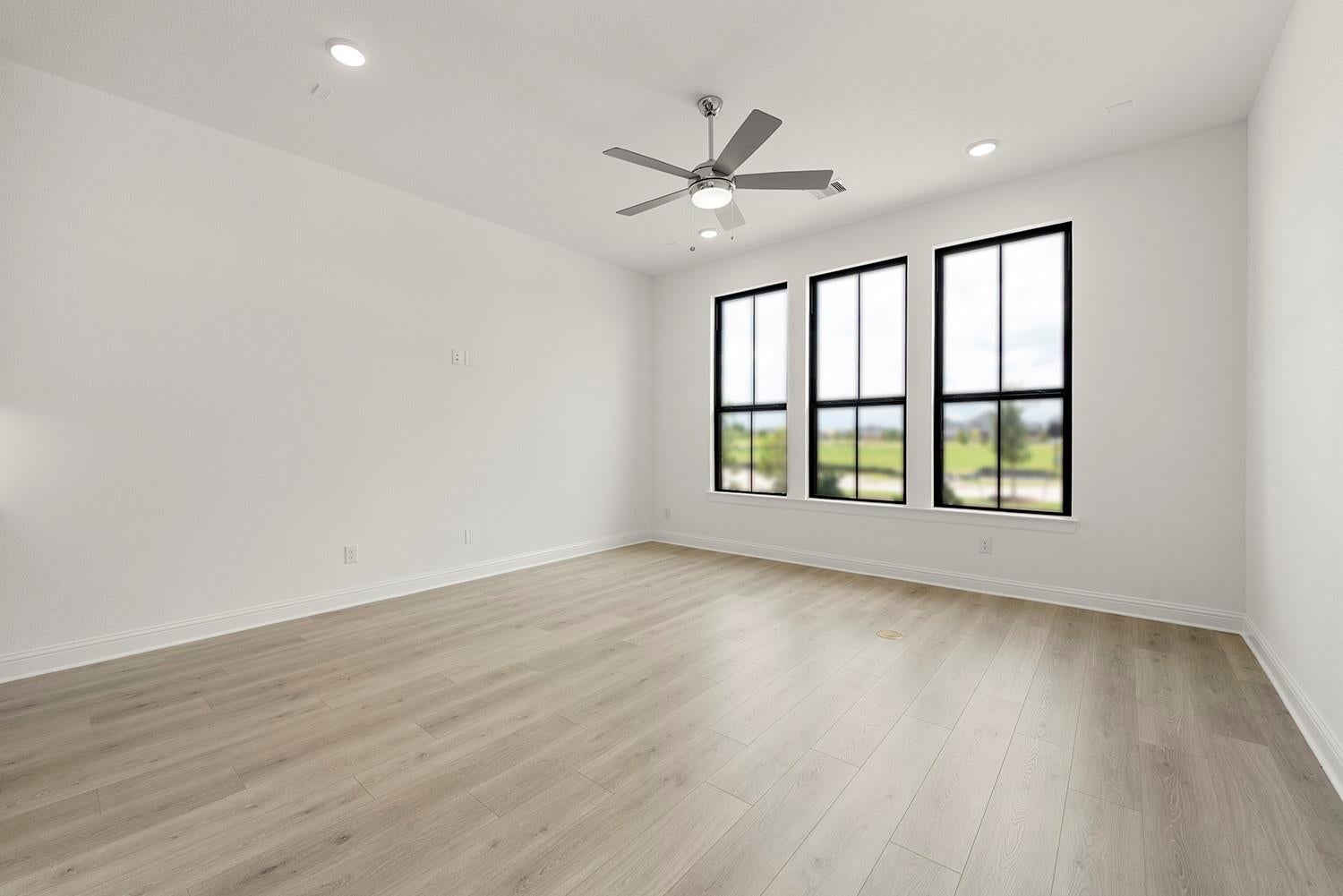 10822 Pioneer Pt, Richmond, TX 77469 photo