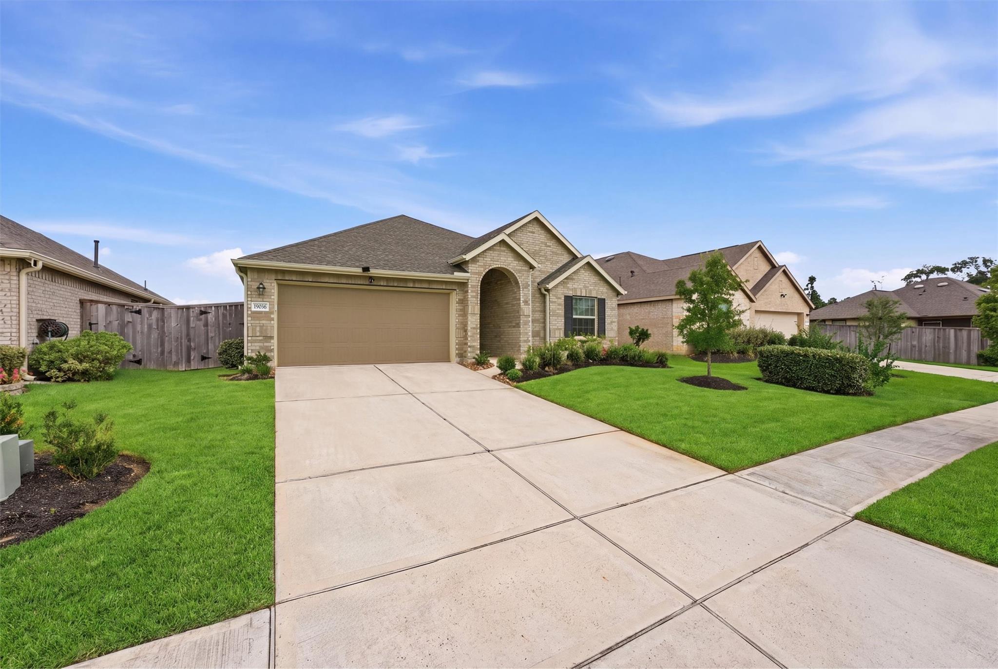 19036 Sonora Chase Dr, New Caney, TX 77357 photo