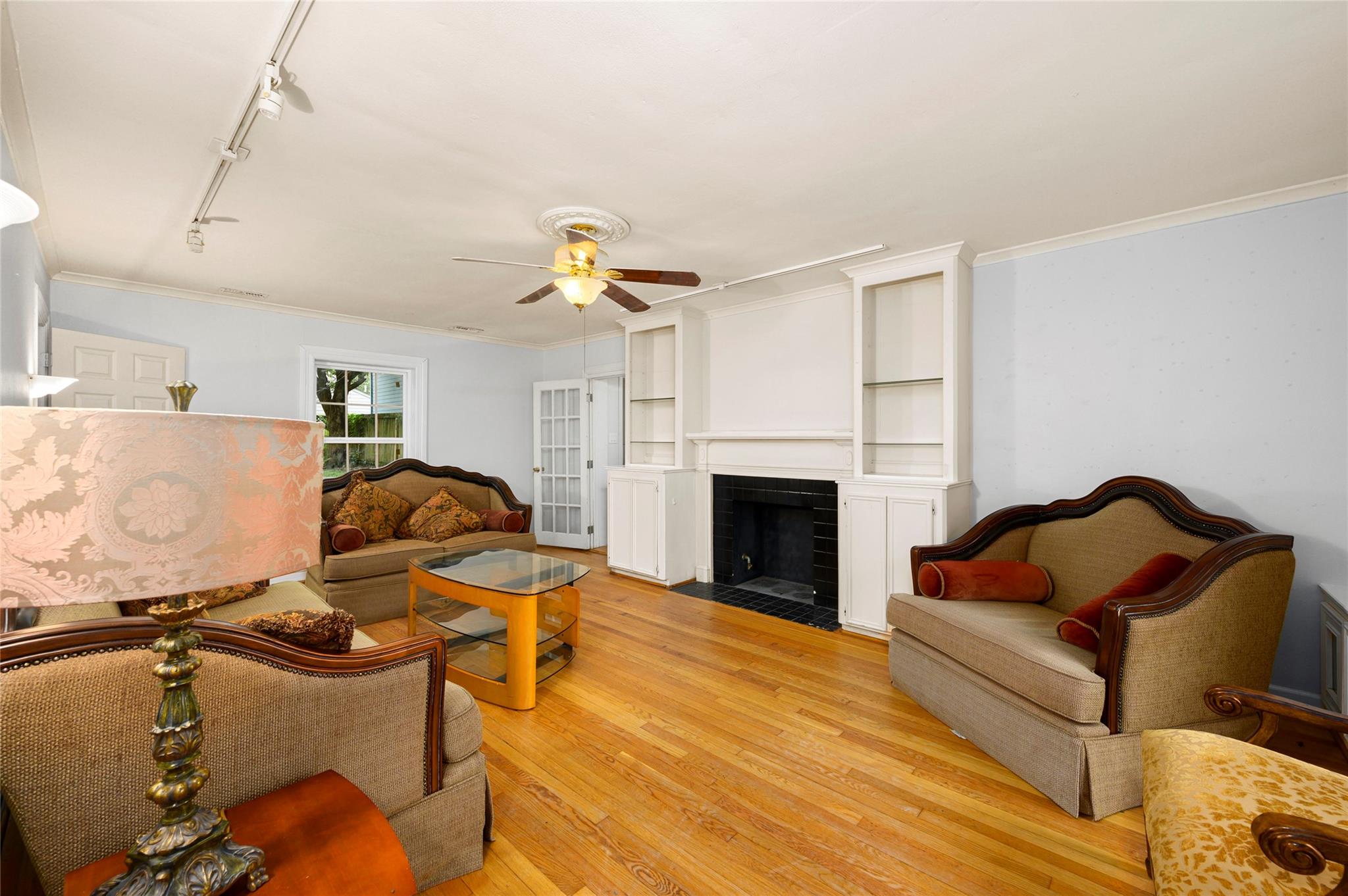 1832 Lexington St, Houston, TX 77098 photo