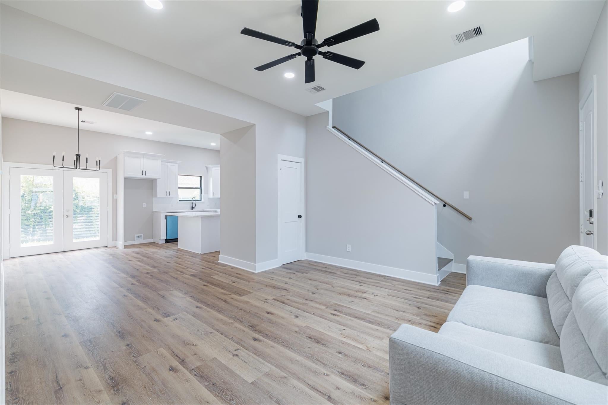 3718 Cleburne St #A B, Houston, TX 77004 photo