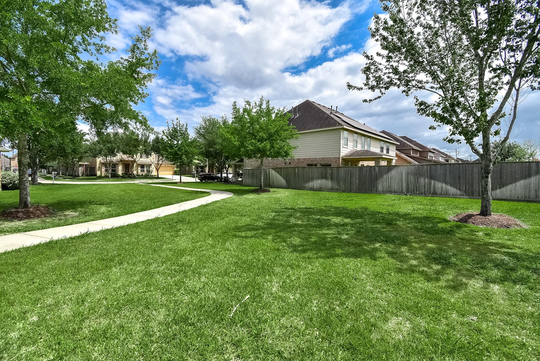 5039 Crystal Bluff Ct, Richmond, TX 77407 photo