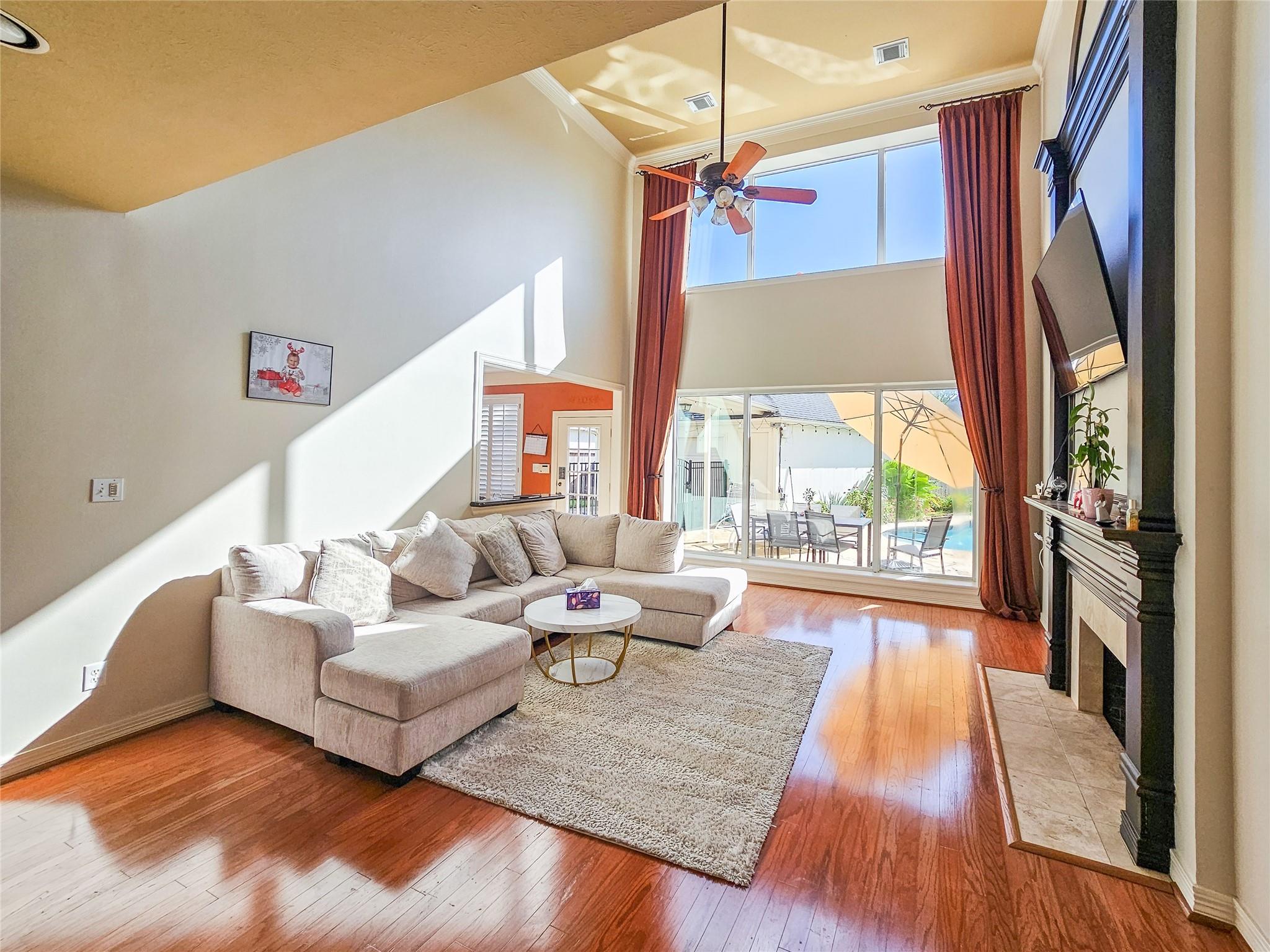 5007 Cambridge St, Sugar Land, TX 77479 photo