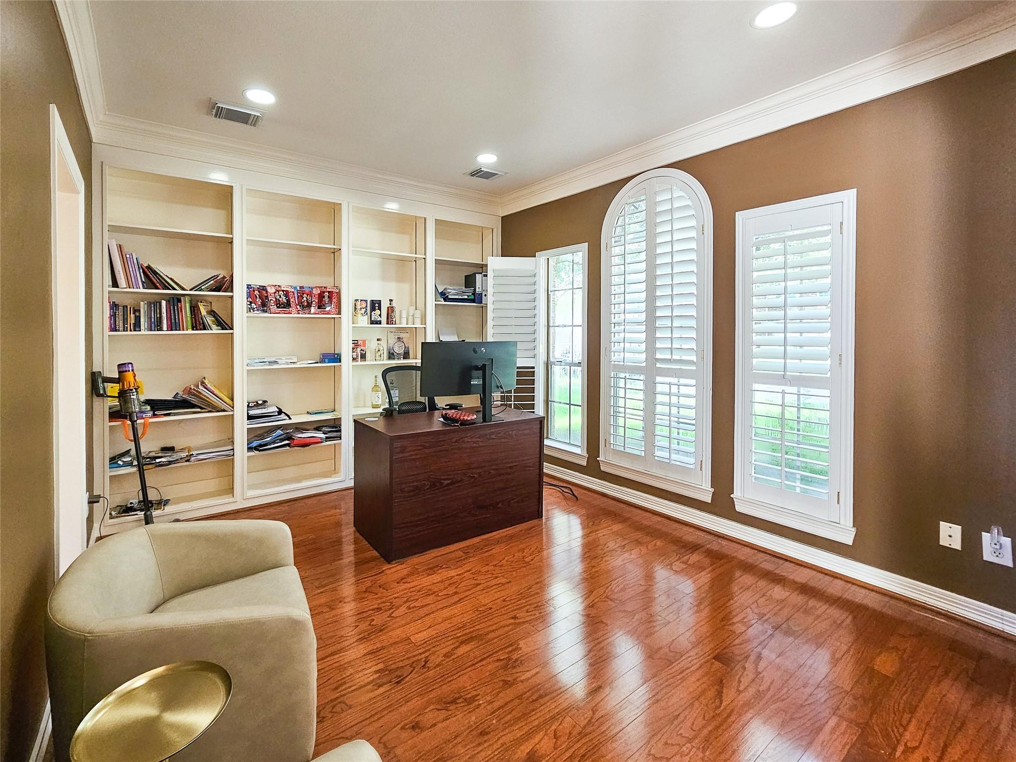 5007 Cambridge St, Sugar Land, TX 77479 photo