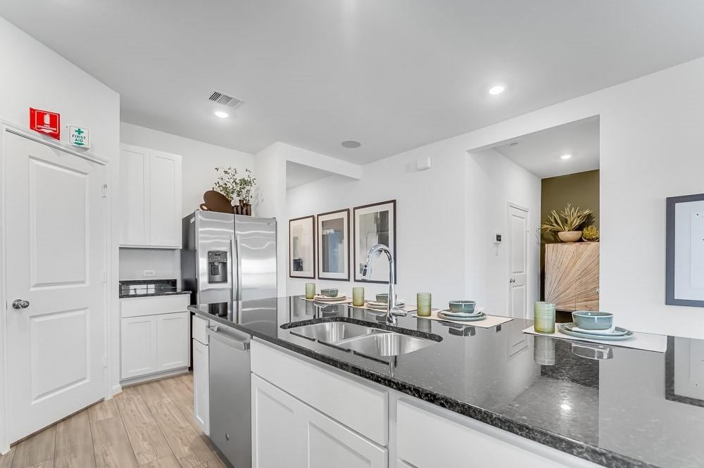 21822 Yellow Sunset Ln, Cypress, TX 77433 photo