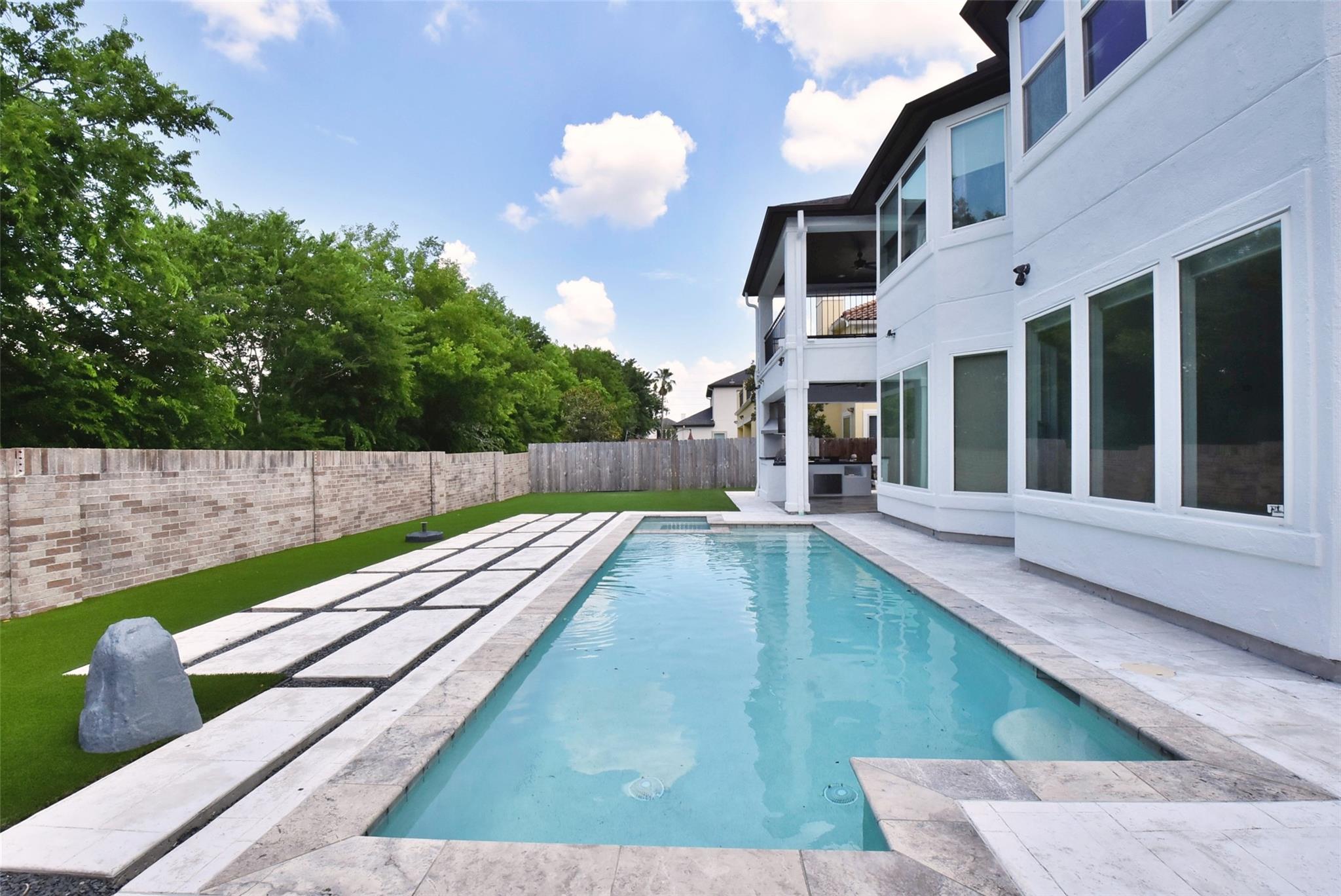 2014 Split Branch Court Ct, Houston, TX 77077