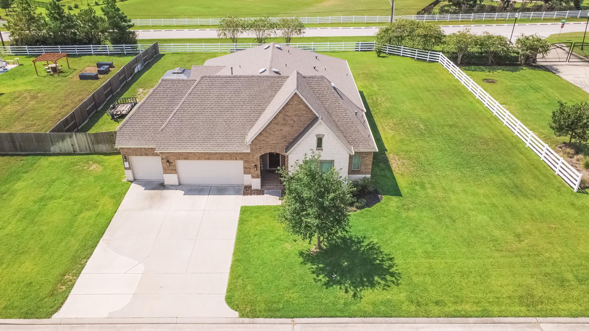 12239 Seagrape Ln, Conroe, TX 77304 photo
