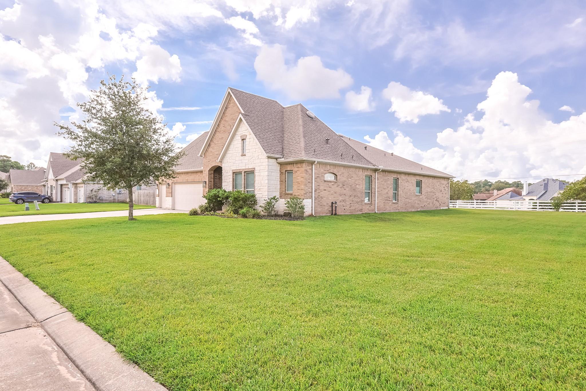 12239 Seagrape Ln, Conroe, TX 77304 photo