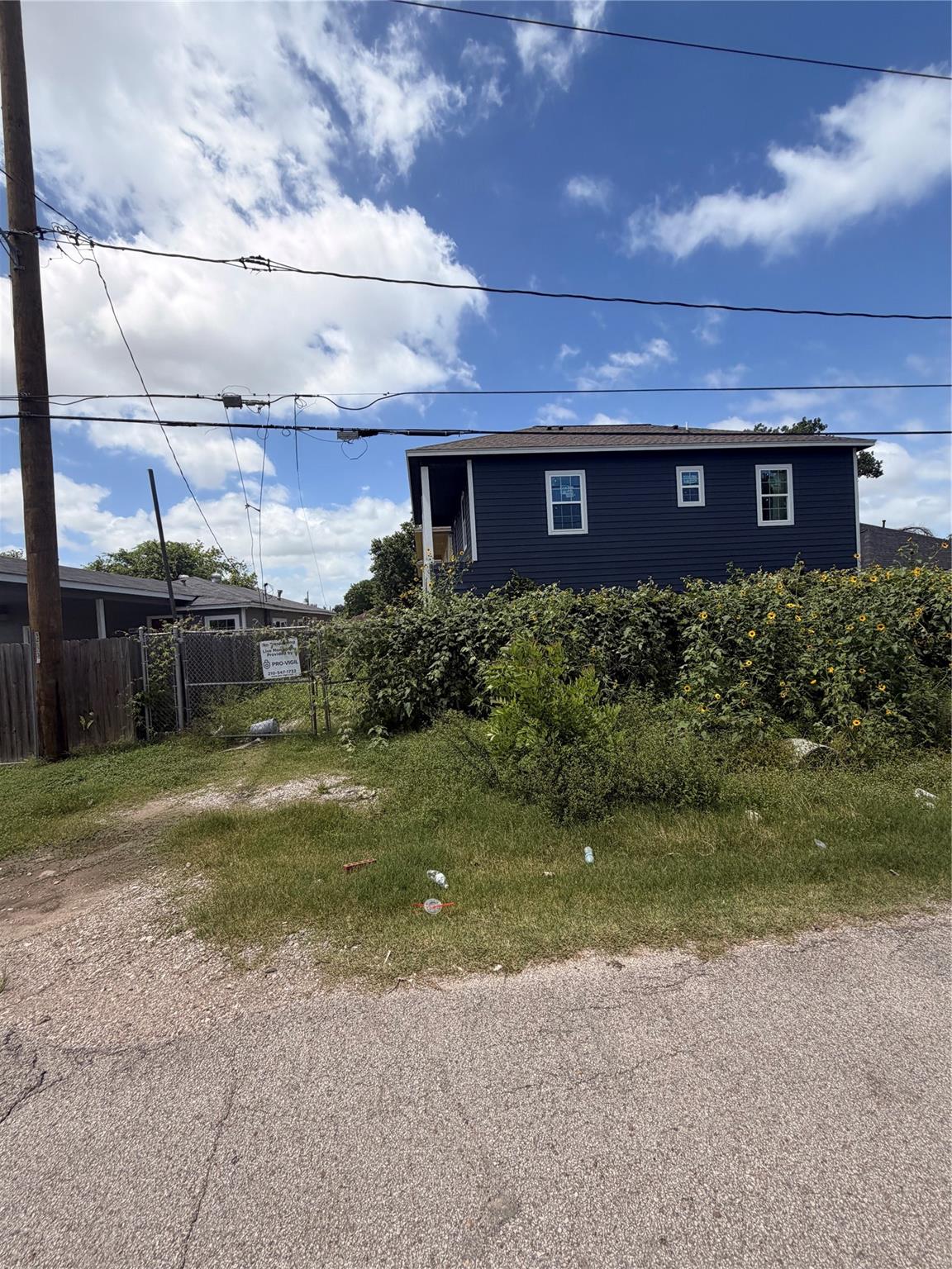 4619 Maggie St, Houston, TX 77051 photo