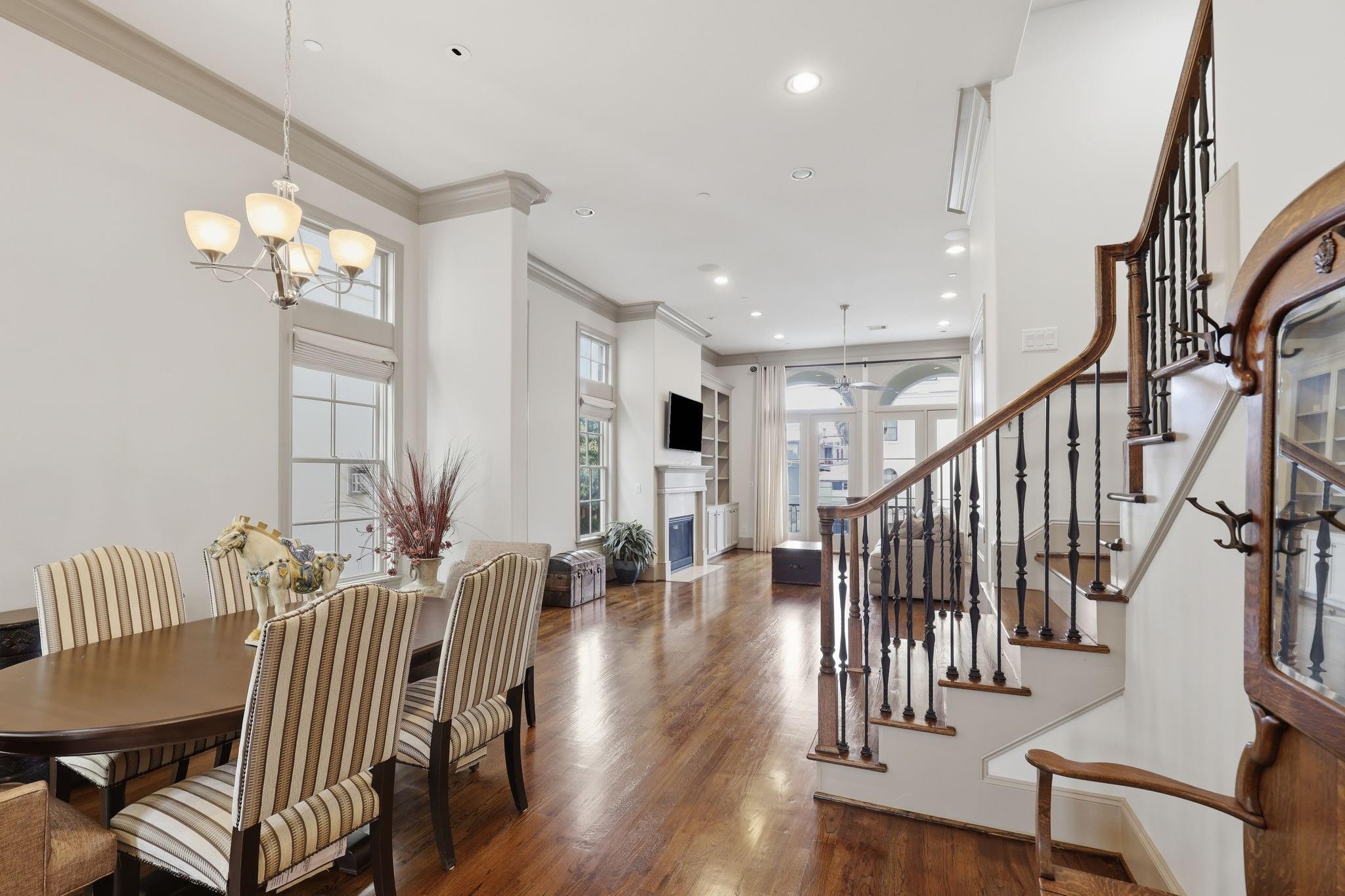 314 Clay St, Houston, TX 77019