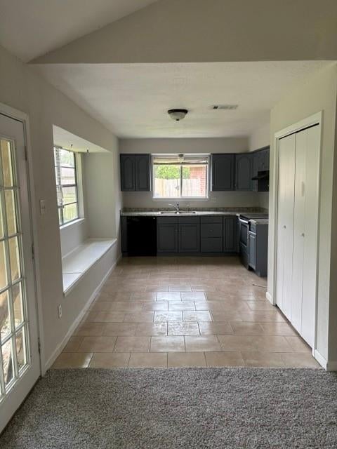 2910 Heritage House Dr, Webster, TX 77598 photo