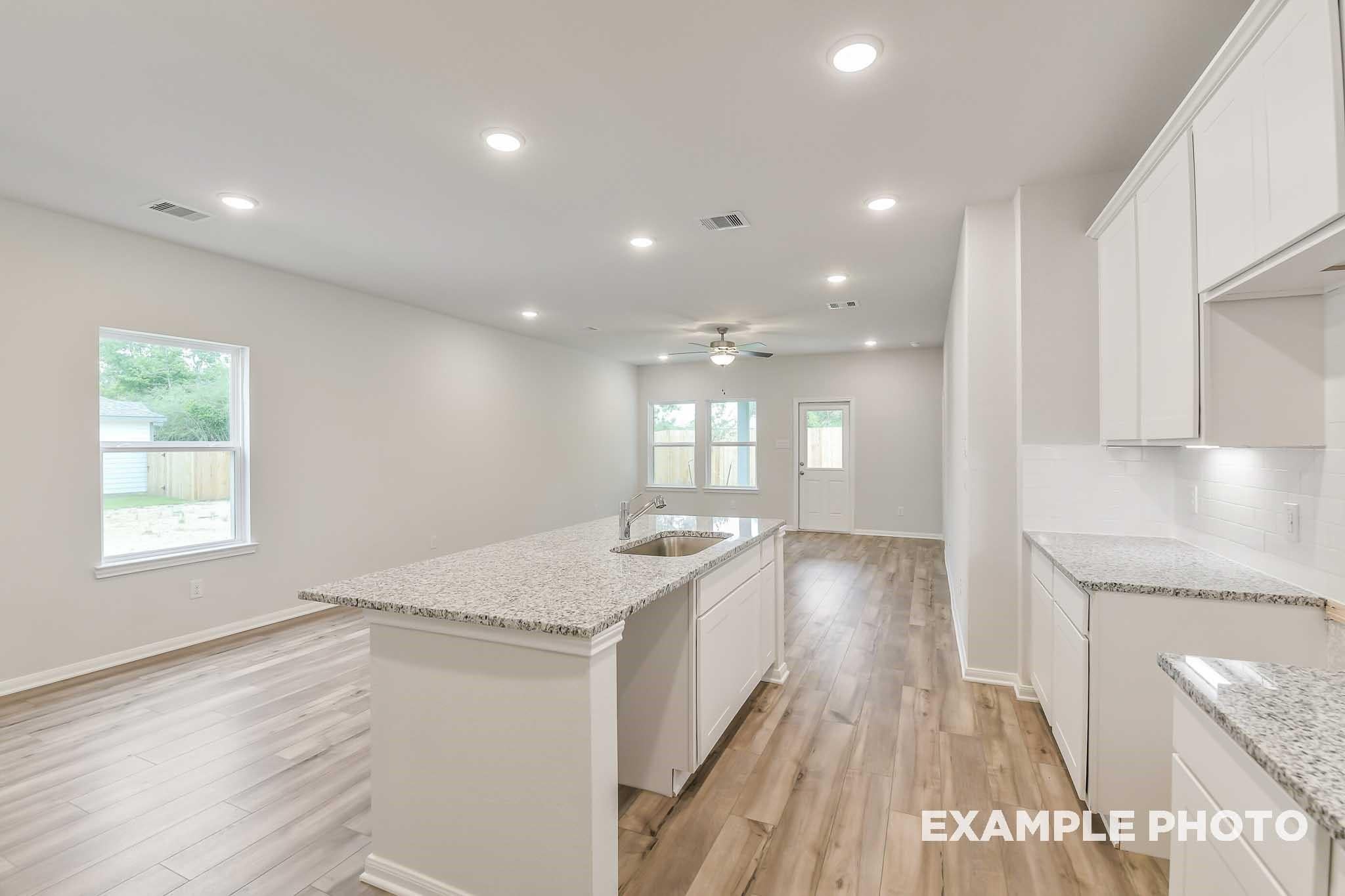 112 W Canopy Crossing Cir, Conroe, TX 77301 photo