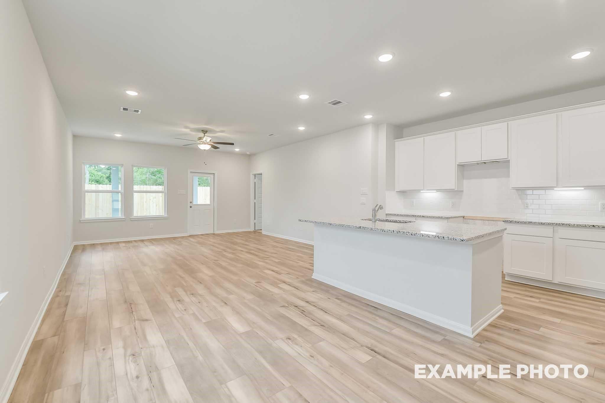 112 W Canopy Crossing Cir, Conroe, TX 77301 photo