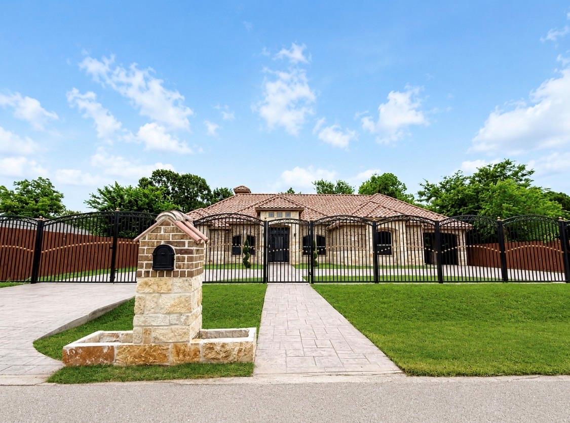 13409 Mcdoyle Rd, Houston, TX 77048 photo