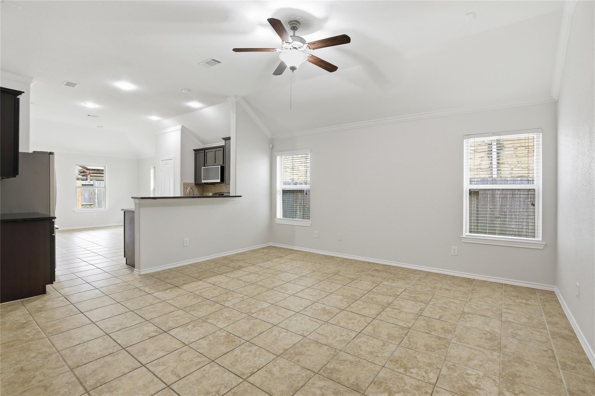 12910 Taper Reach Dr, Tomball, TX 77377 photo