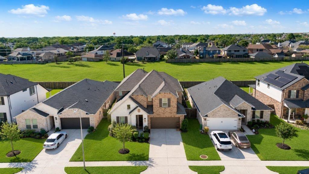 2214 Clements Shore Ln, La Porte, TX 77571 photo