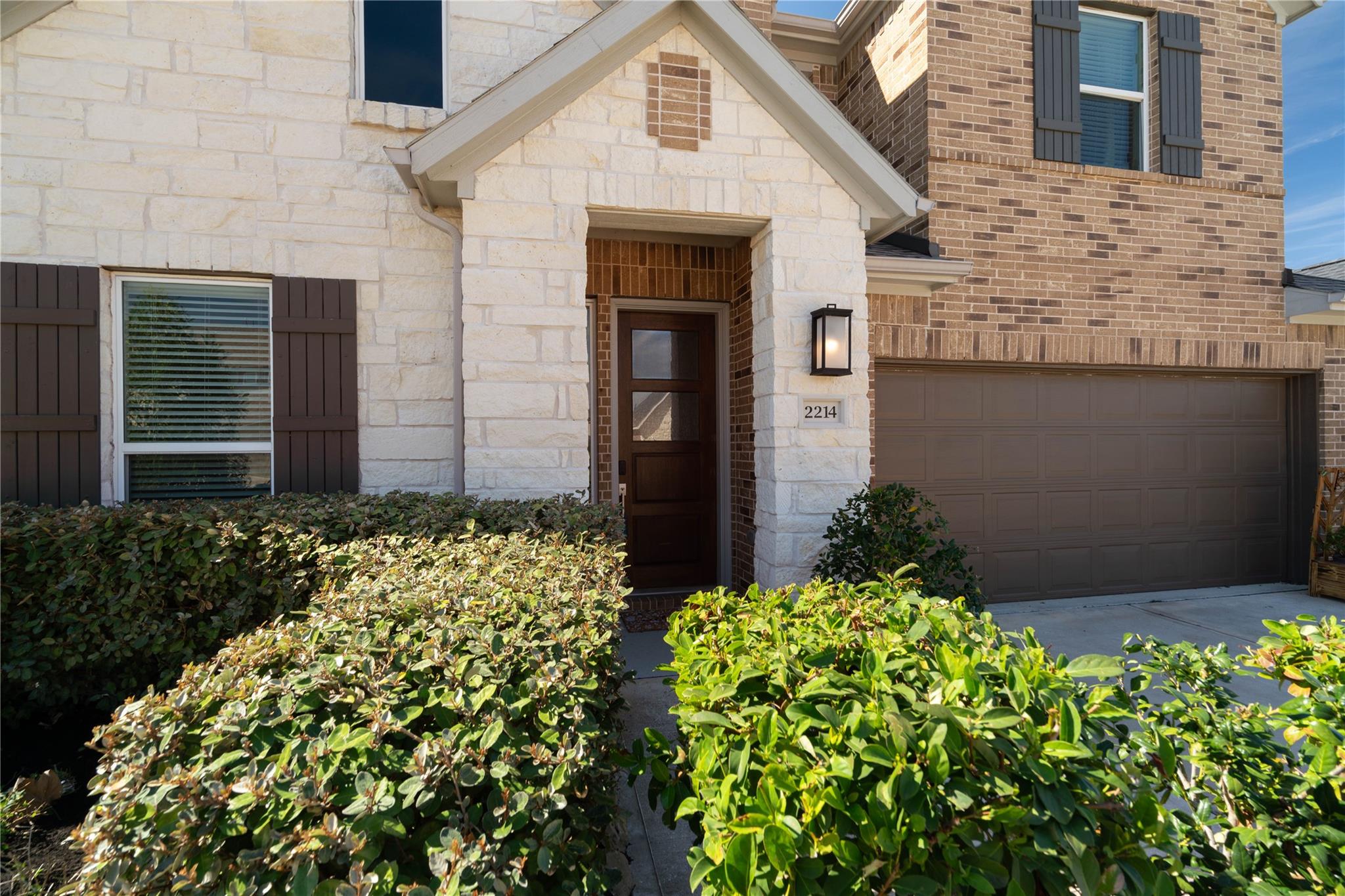2214 Clements Shore Ln, La Porte, TX 77571 photo