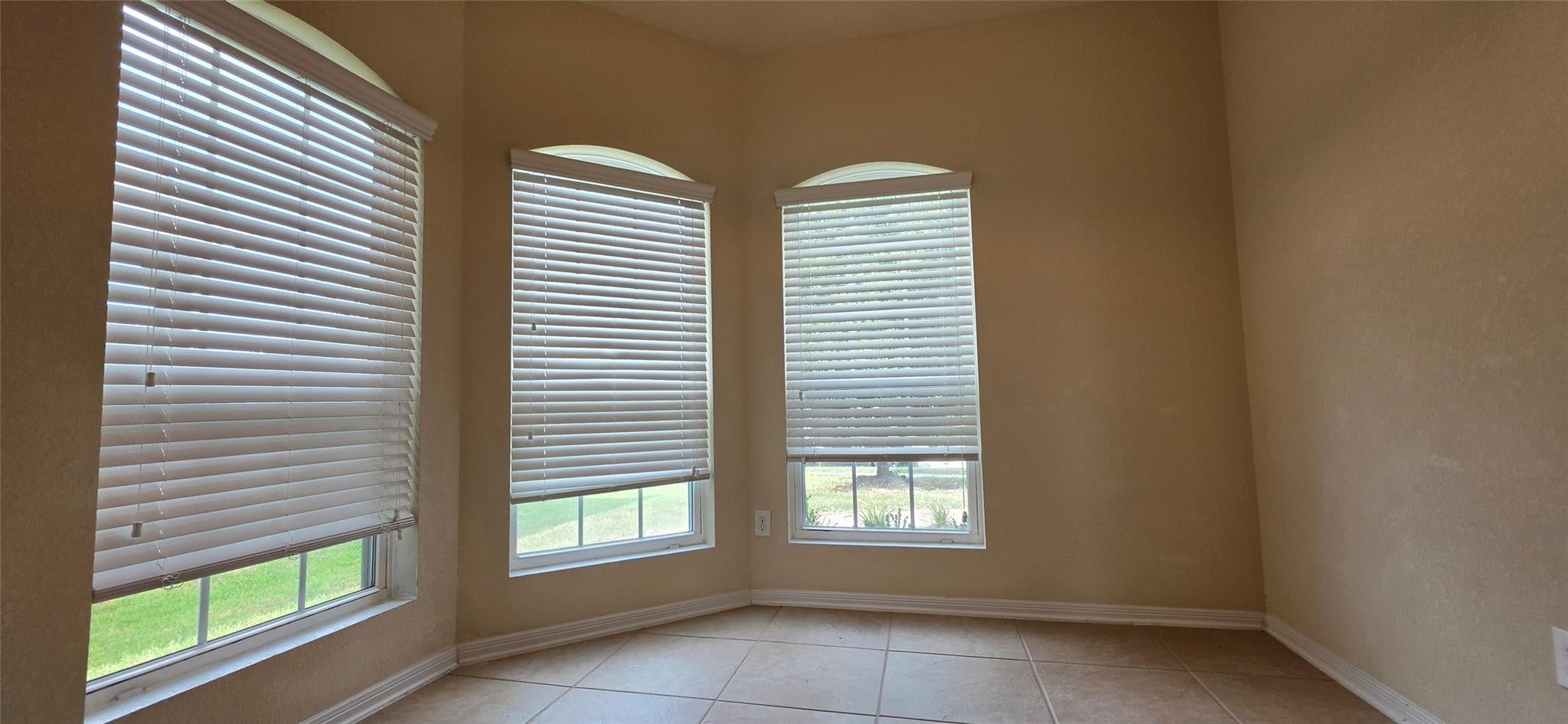 2496 Elm Crossing Trl, Spring, TX 77386 photo