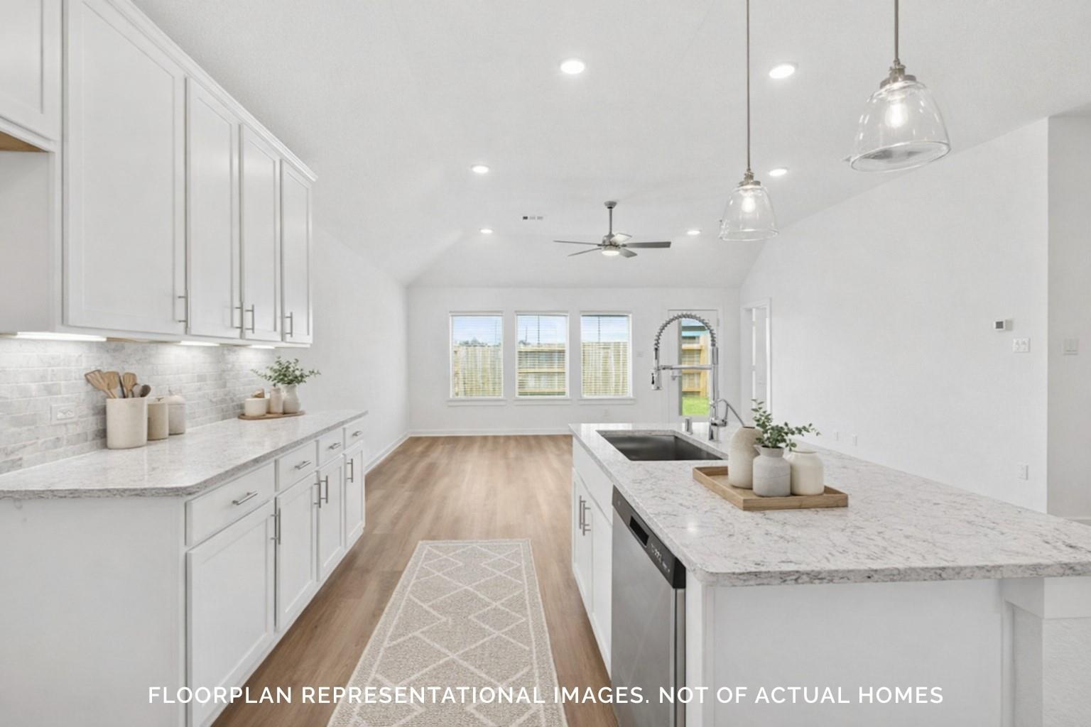 1349 Blue Moon Ln, La Marque, TX 77568 photo