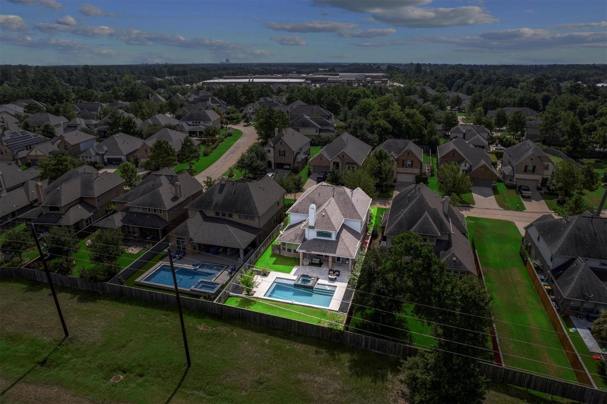 74 Wyatt Oaks Dr, Tomball, TX 77375 photo