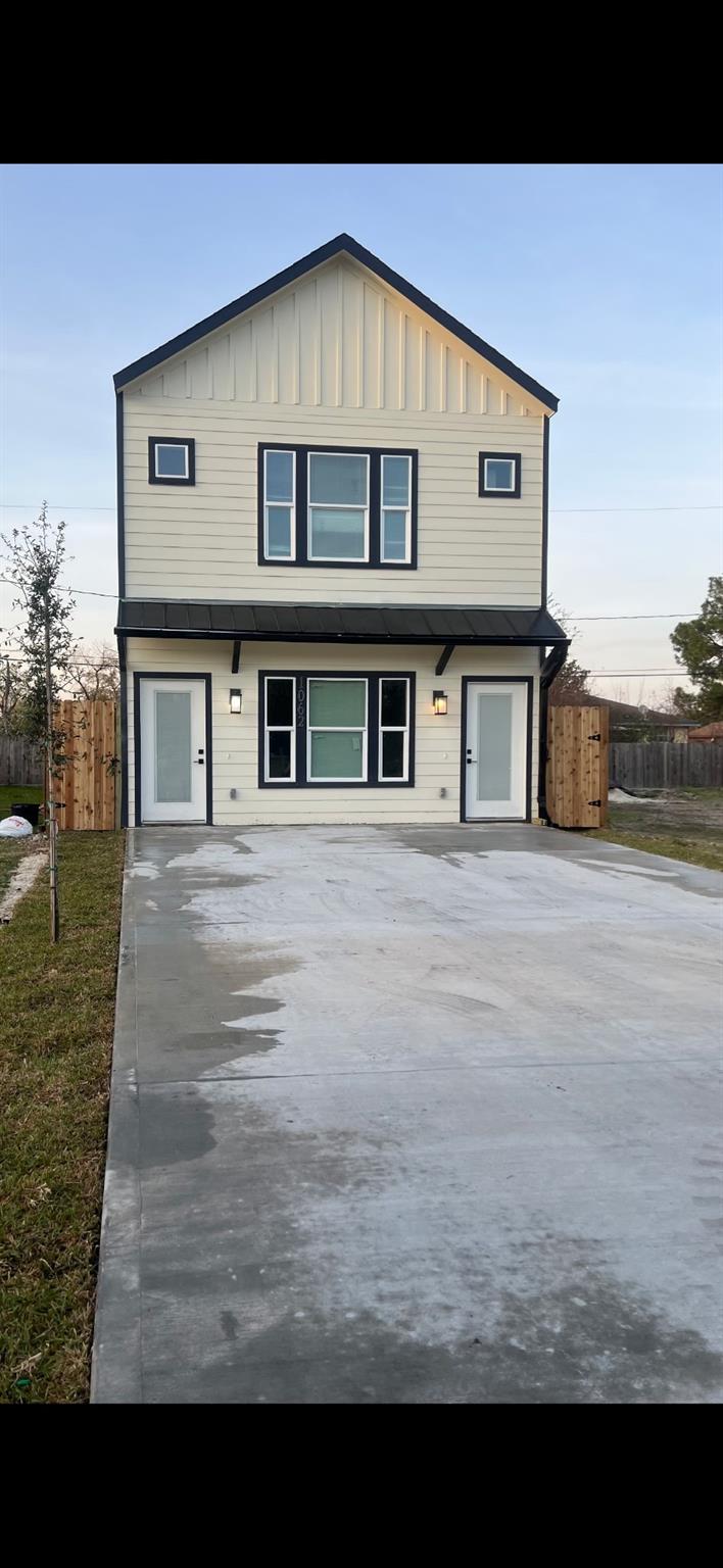 1062 Saint Clair St, Houston, TX 77088
