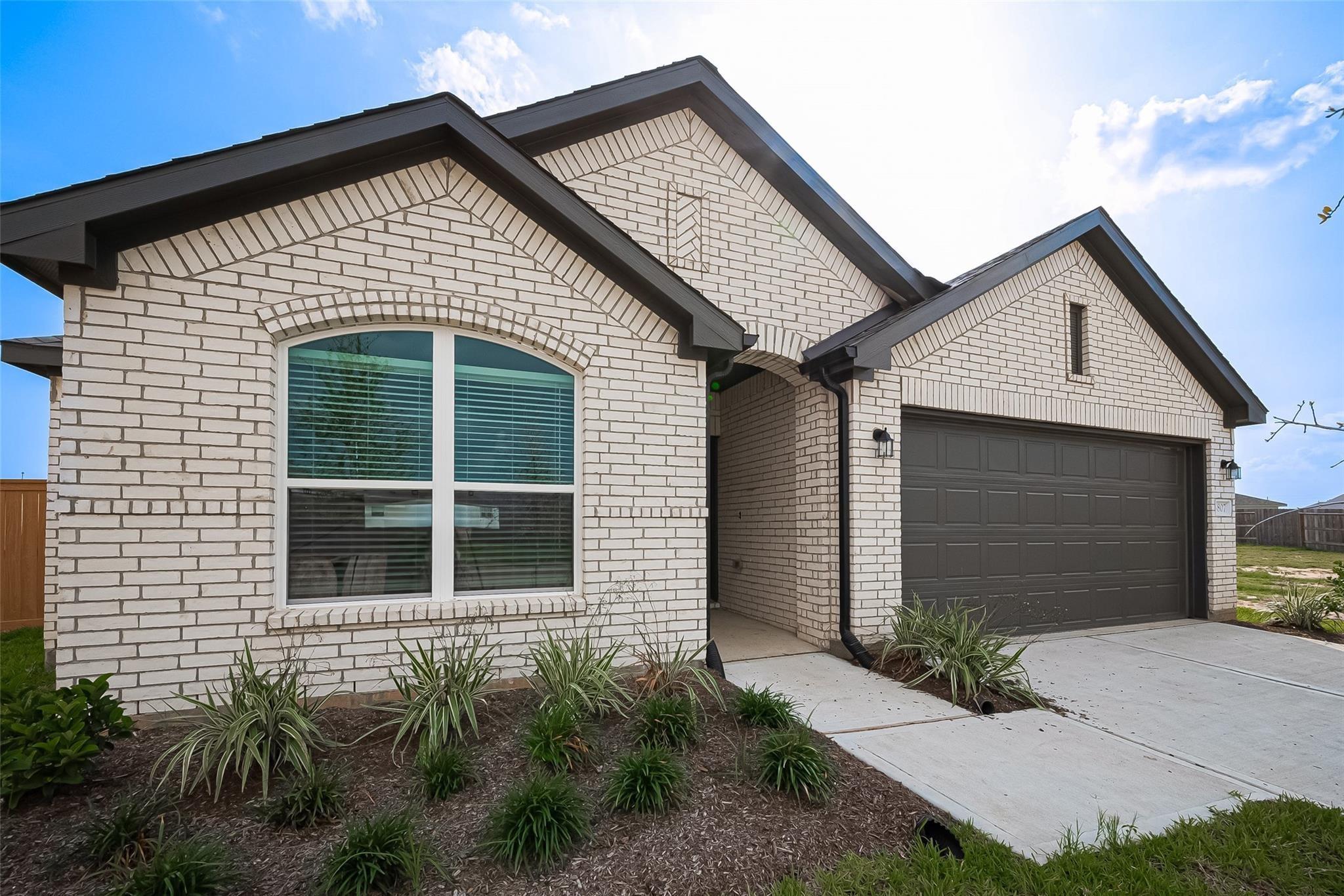 16032 Sandy Koufax Ct, Splendora, TX 77372